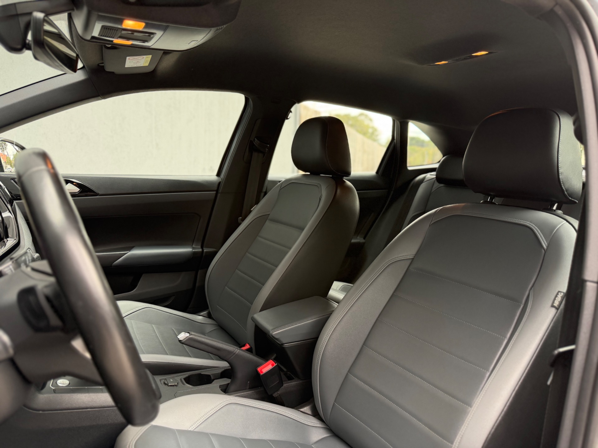 Volkswagen Nivus Highline 1.0 200 TSI Flex Aut. - foto 12