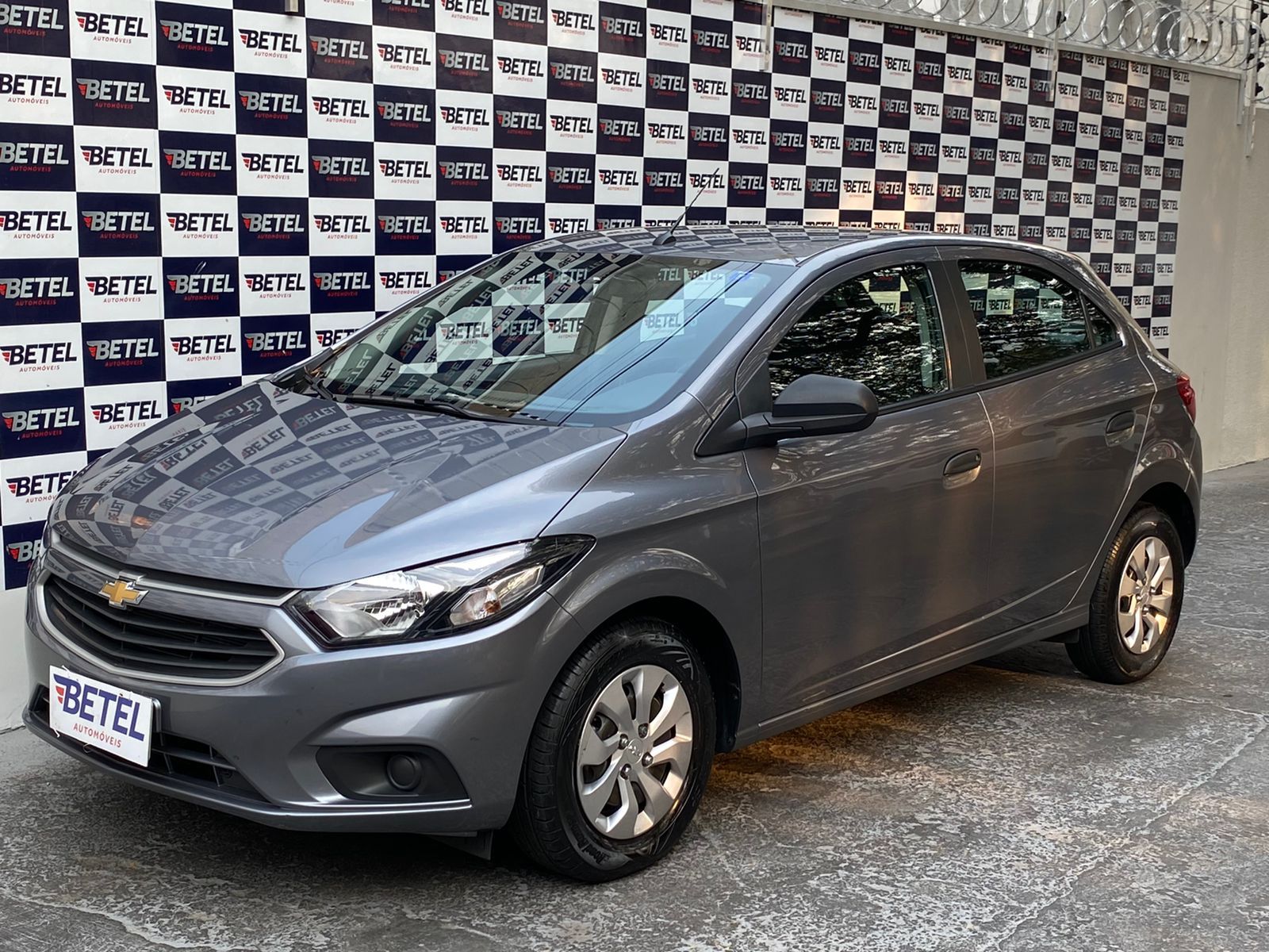 Chevrolet ONIX HATCH 1.0 12V Flex 5p Mec. Flex 4 portas, câmbio Manual ...