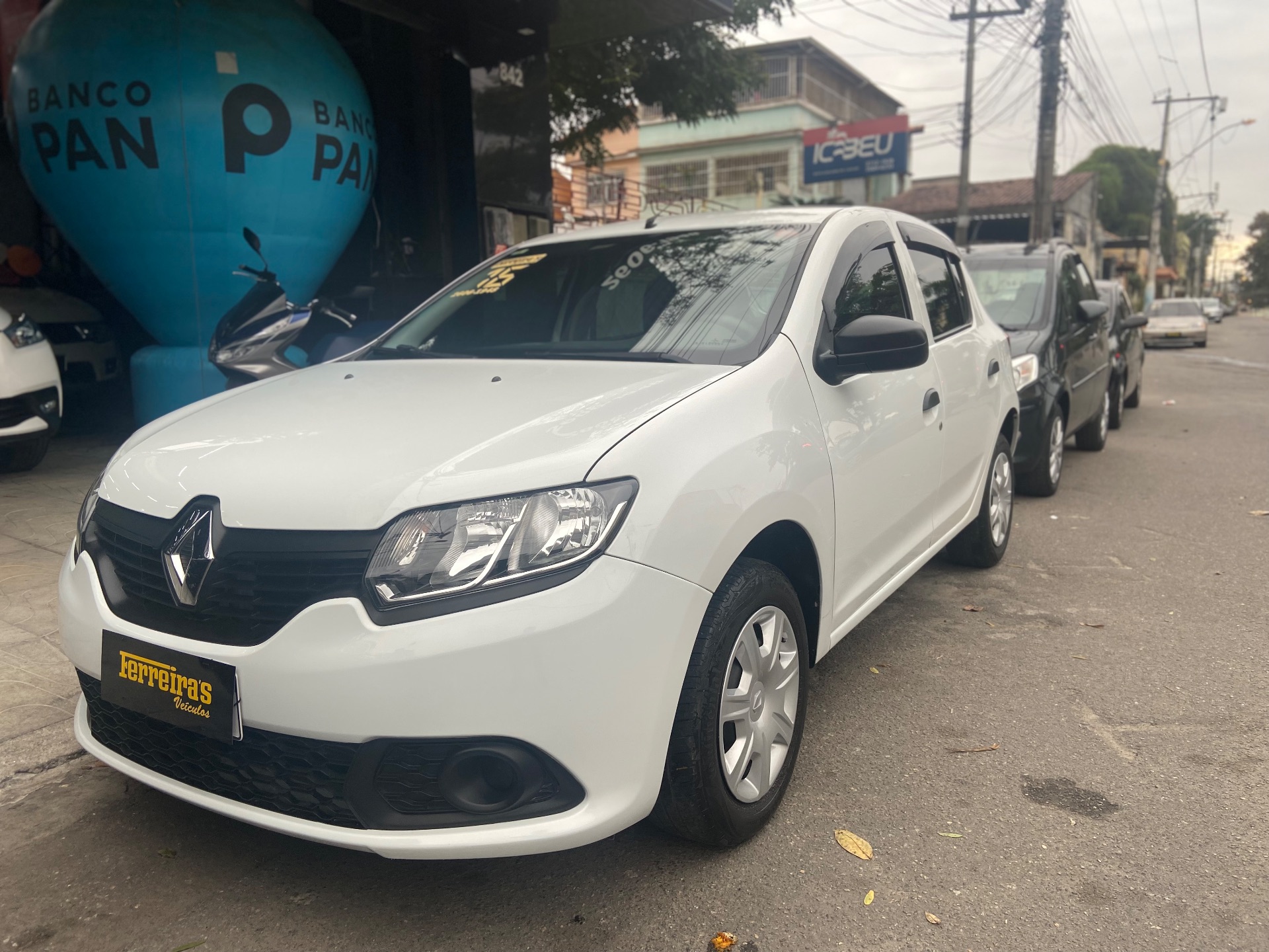 Renault SANDERO Authentique HiPower 1.0 16V 5p Flex 4 portas, câmbio