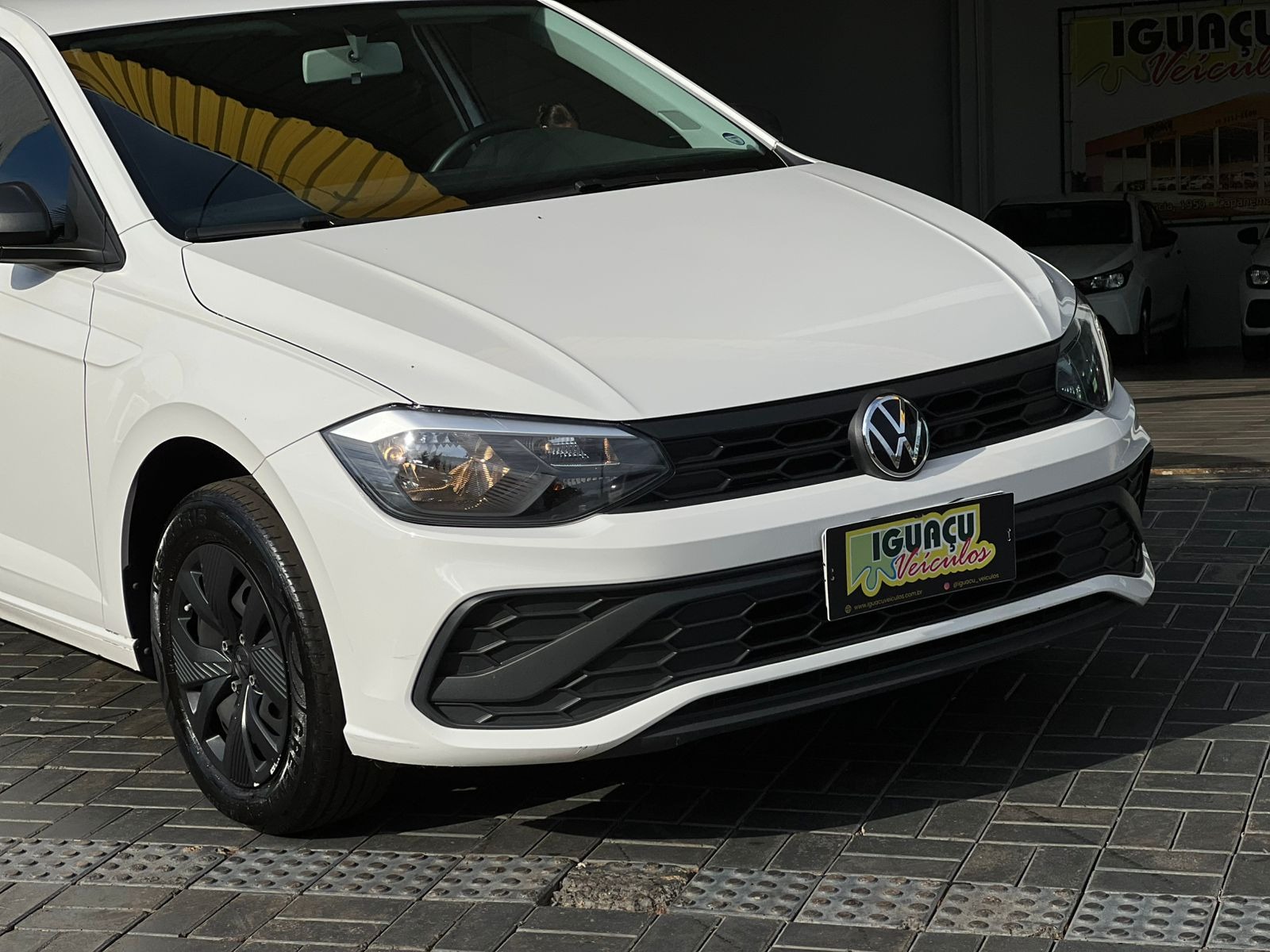 Volkswagen Polo Track 1.0 Flex 12V 5P - foto 3