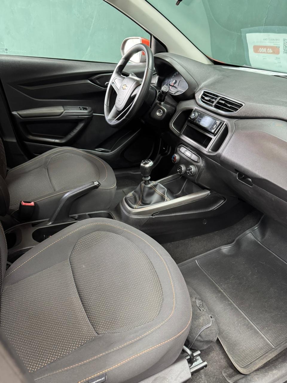 Chevrolet Onix Hatch LT 1.0 8V Flexpower 5P Mec. - foto 12