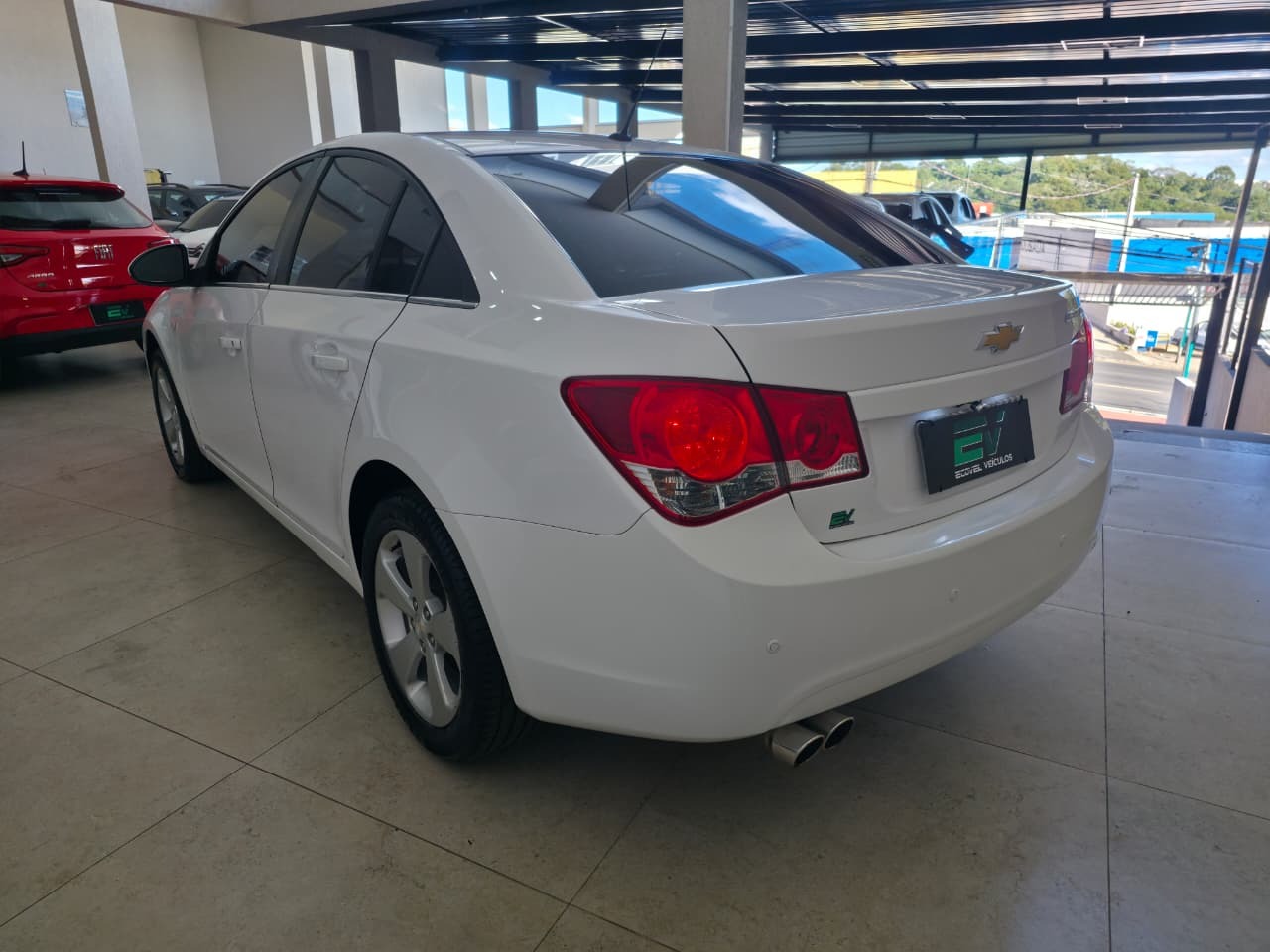 Chevrolet Cruze LT 1.8 16V Flexpower 4P Mec. - foto 4