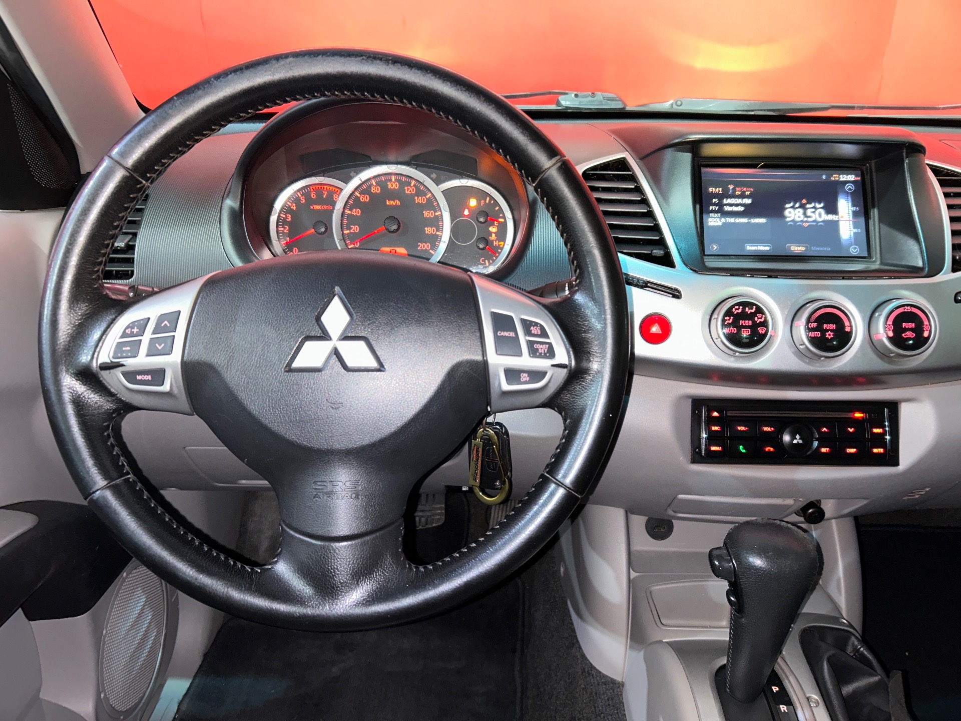 Mitsubishi L200 Triton Triton Hpe 3.5 Cd V6 24V Flex Aut. - foto 11