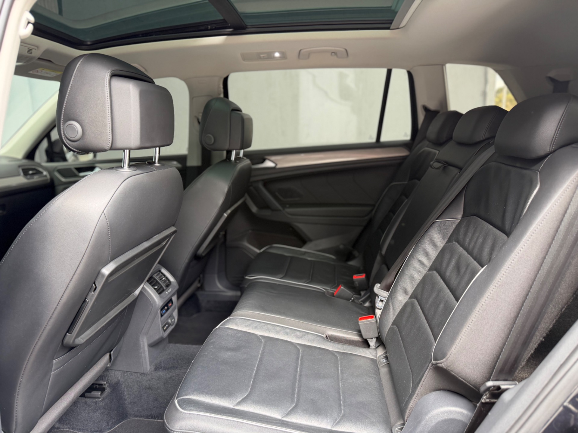 Volkswagen Tiguan Allspac Comf 250 TSI 1.4 Flex - foto 15