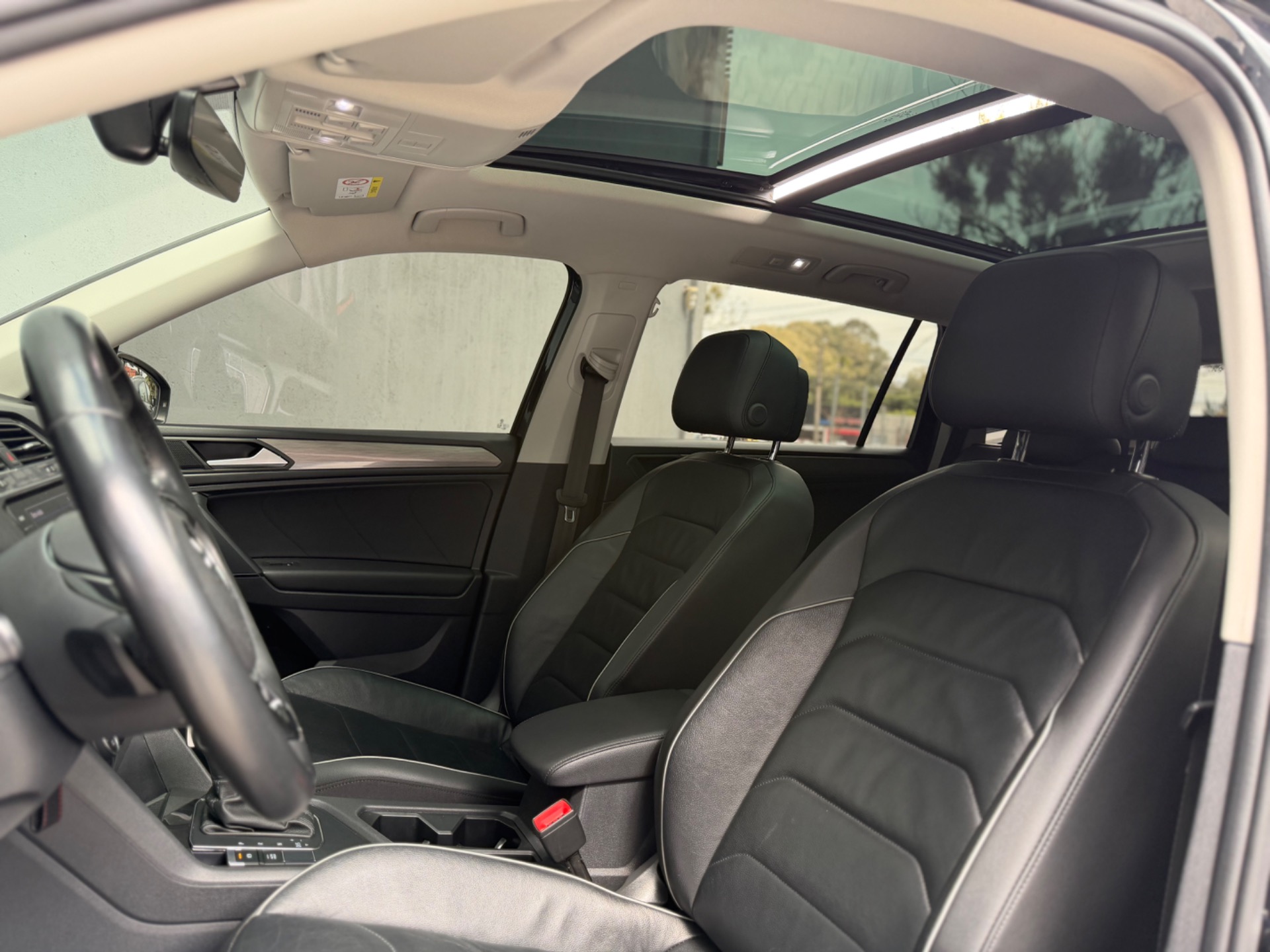 Volkswagen Tiguan Allspac Comf 250 TSI 1.4 Flex - foto 14