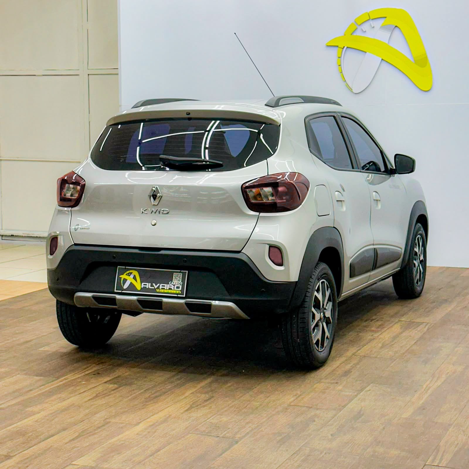 Renault Kwid Outsider 1.0 Flex 12V 5P Mec. - foto 4