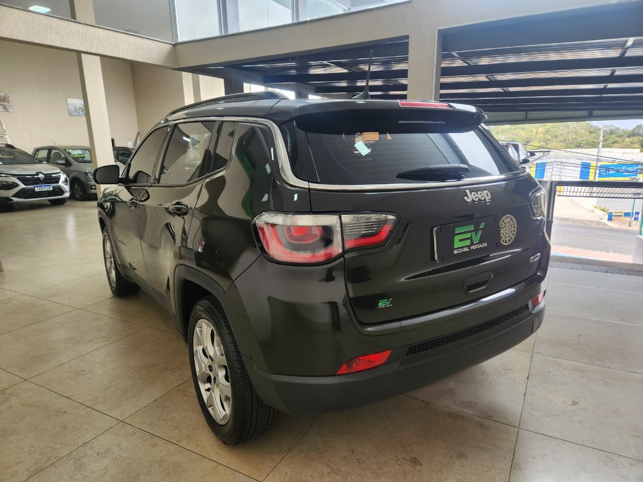 Jeep Compass Longitude 2.0 4X2 Flex 16V Aut. - foto 6