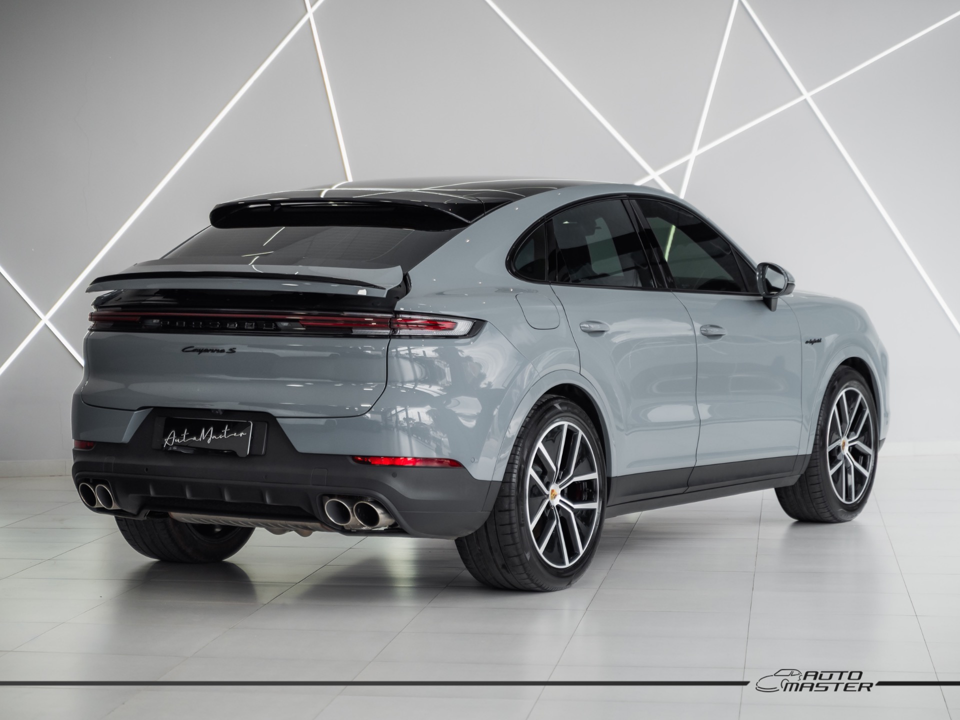 Porsche Cayenne 2024