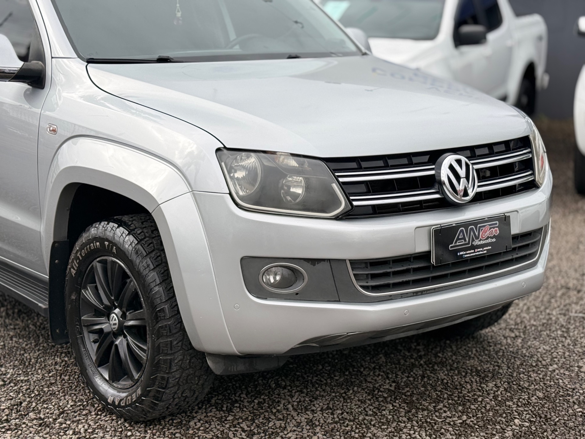 Volkswagen Amarok High.cd 2.0 16V TDI 4X4 Dies. Automático - foto 2