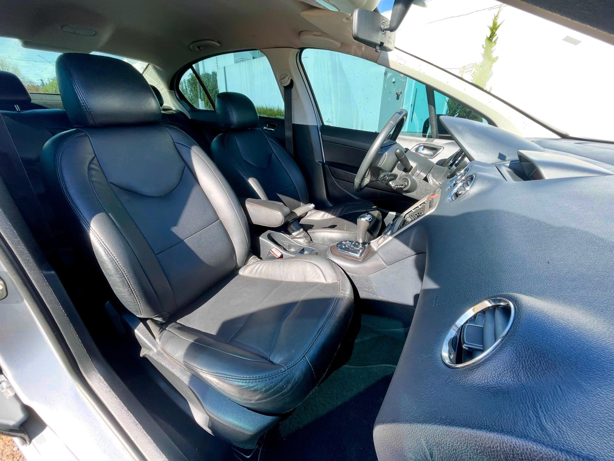 Peugeot 408 Sedan Allure 2.0 Flex 16V 4P Aut. - foto 9