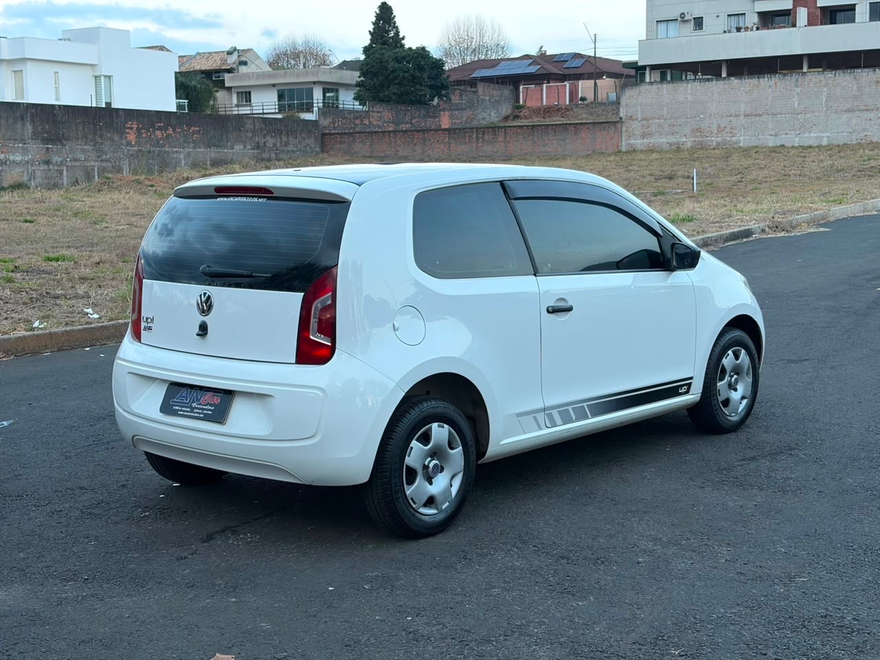 Volkswagen Up! Take 1.0 T. Flex 12V 3P - foto 6