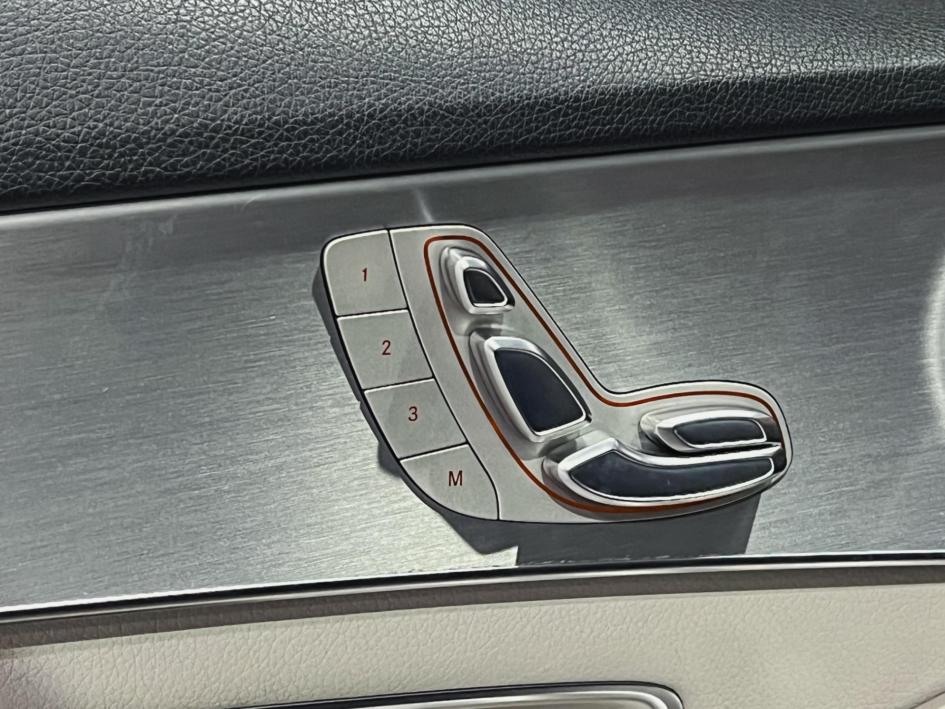 Mercedes-Benz Classe C C 250 C 250 Avantgarde 2.0 Tb 211cv Aut. - foto 16