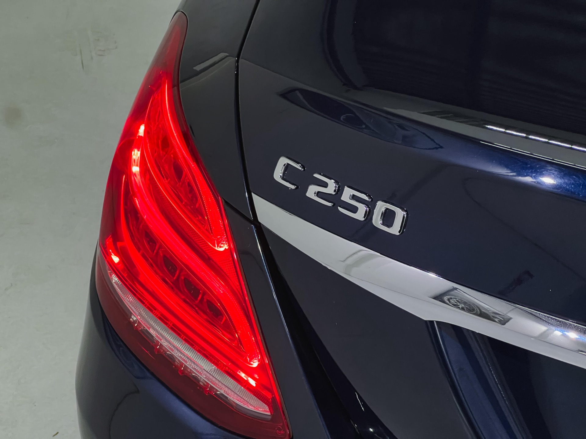 Mercedes-Benz Classe C C 250 C 250 Avantgarde 2.0 Tb 211cv Aut. - foto 13