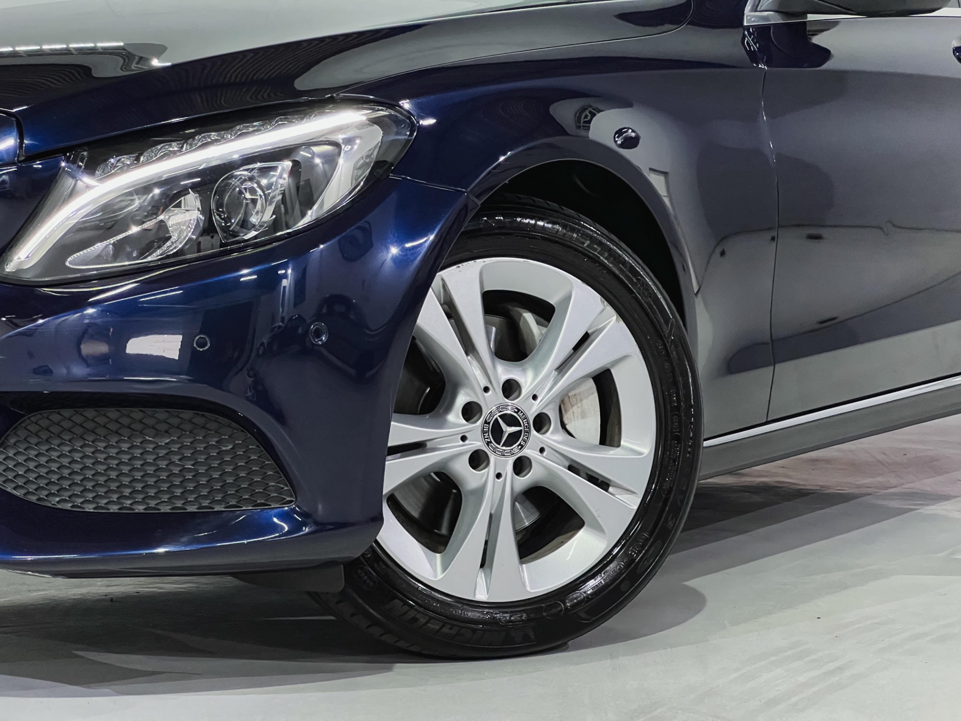 Mercedes-Benz Classe C C 250 C 250 Avantgarde 2.0 Tb 211cv Aut. - foto 8