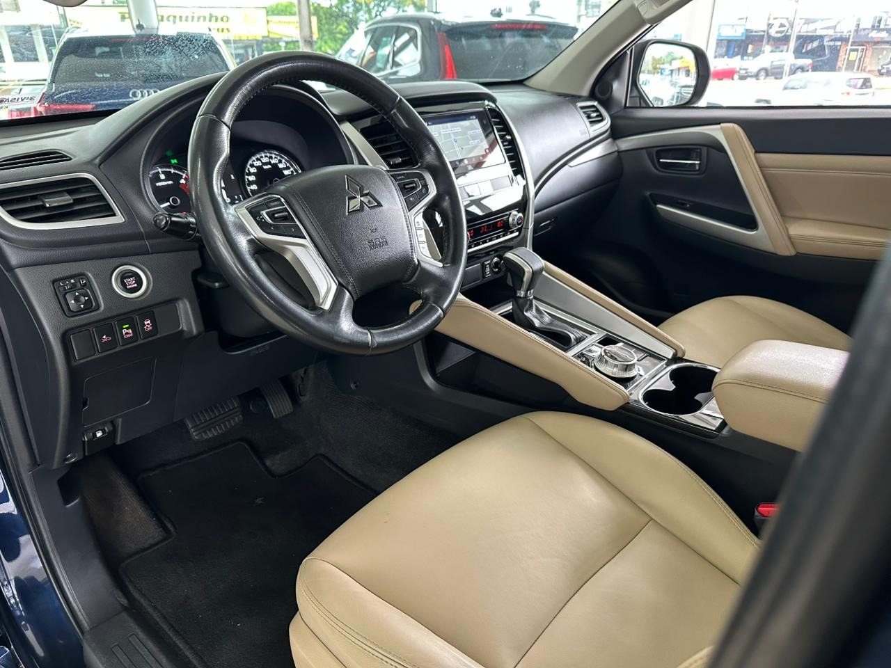 Mitsubishi Pajero Sport Hpe 2.4 4X4 Diesel Aut. - foto 17