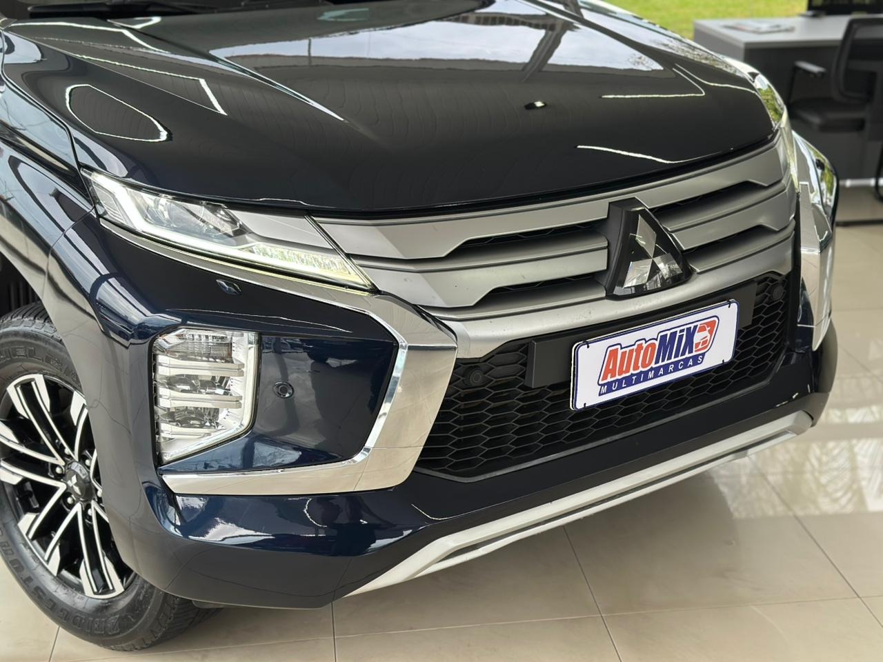 Mitsubishi Pajero Sport Hpe 2.4 4X4 Diesel Aut. - foto 3