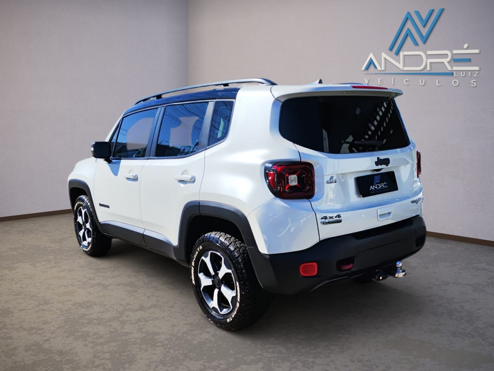 Jeep Renegade Trailhawk 2.0 4X4 Tb Diesel Automático - foto 4