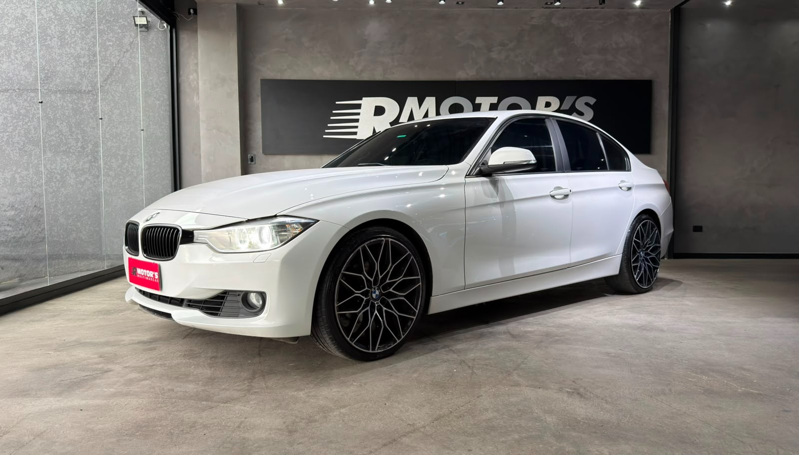 BMW 320i 2015 à venda