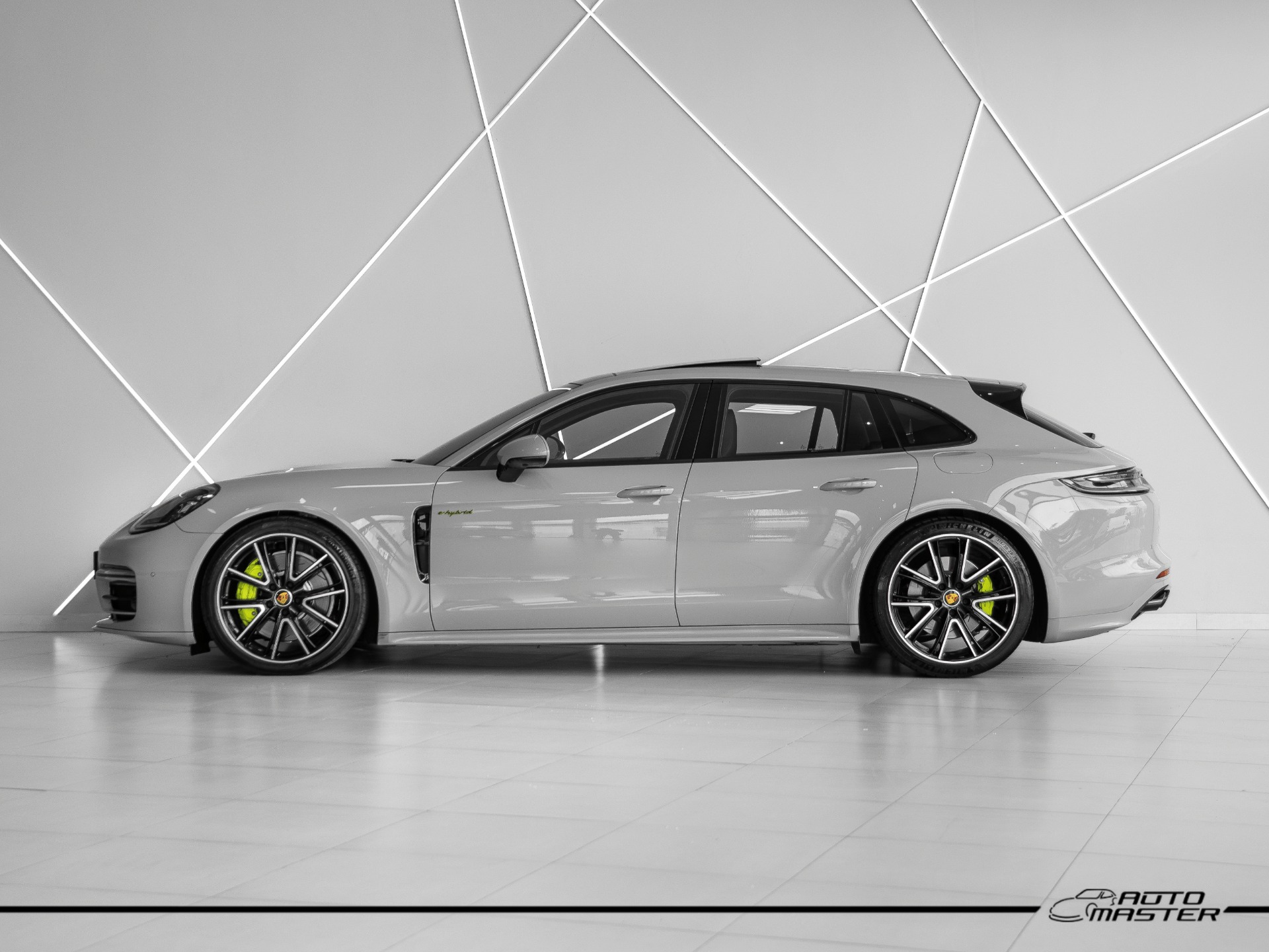 Porsche Panamera 2023