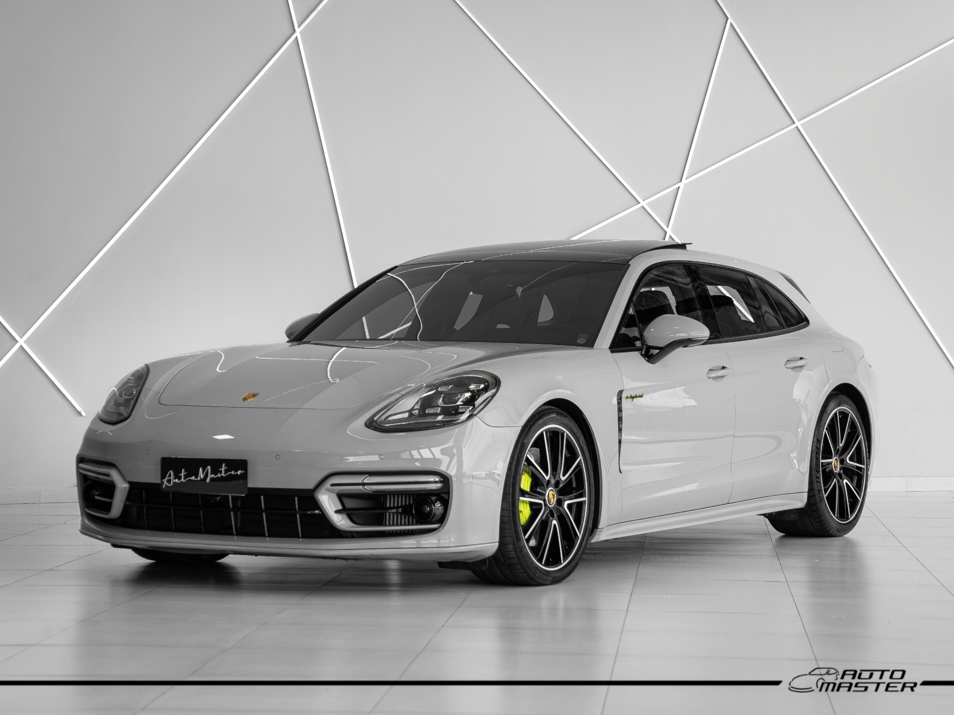 Porsche Panamera 2023