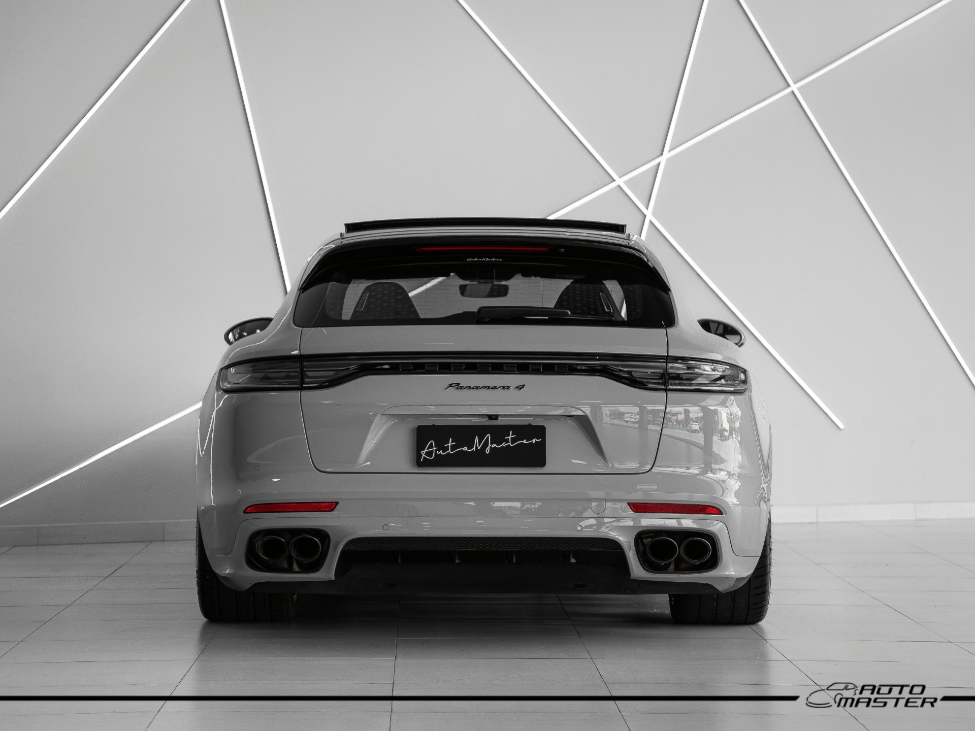 Porsche Panamera 2023