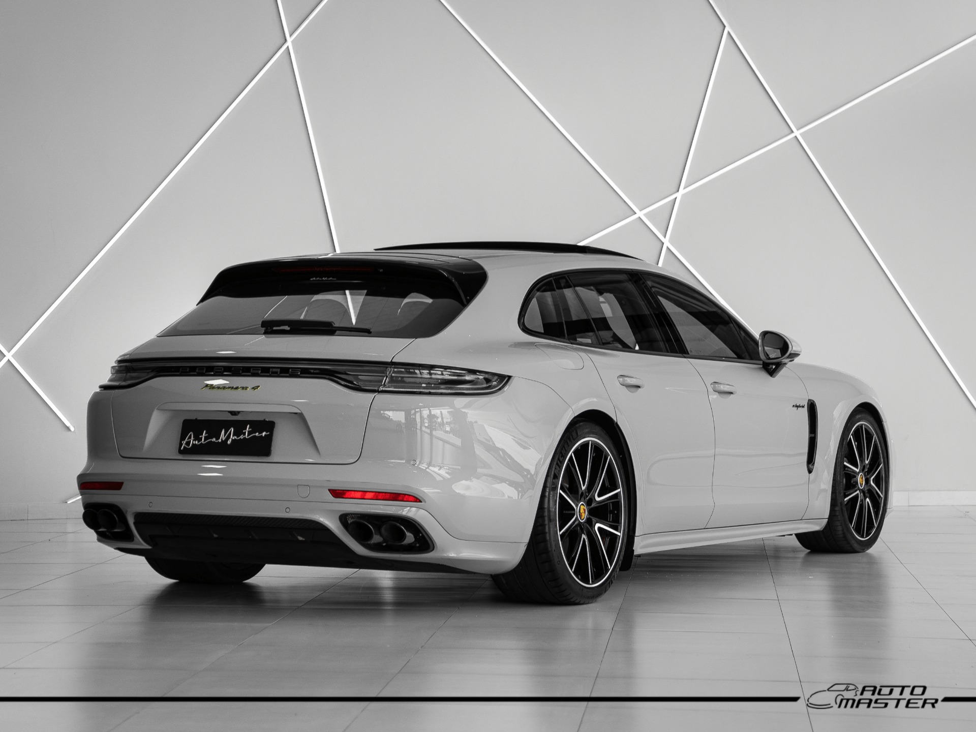 Porsche Panamera 2023