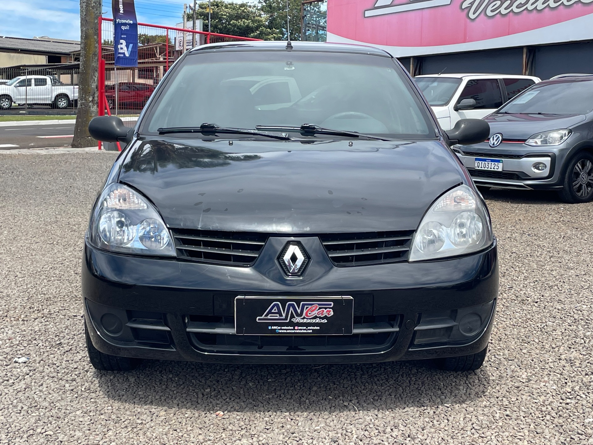 Renault Clio Hi Flex 1.0 16V 5P - foto 2