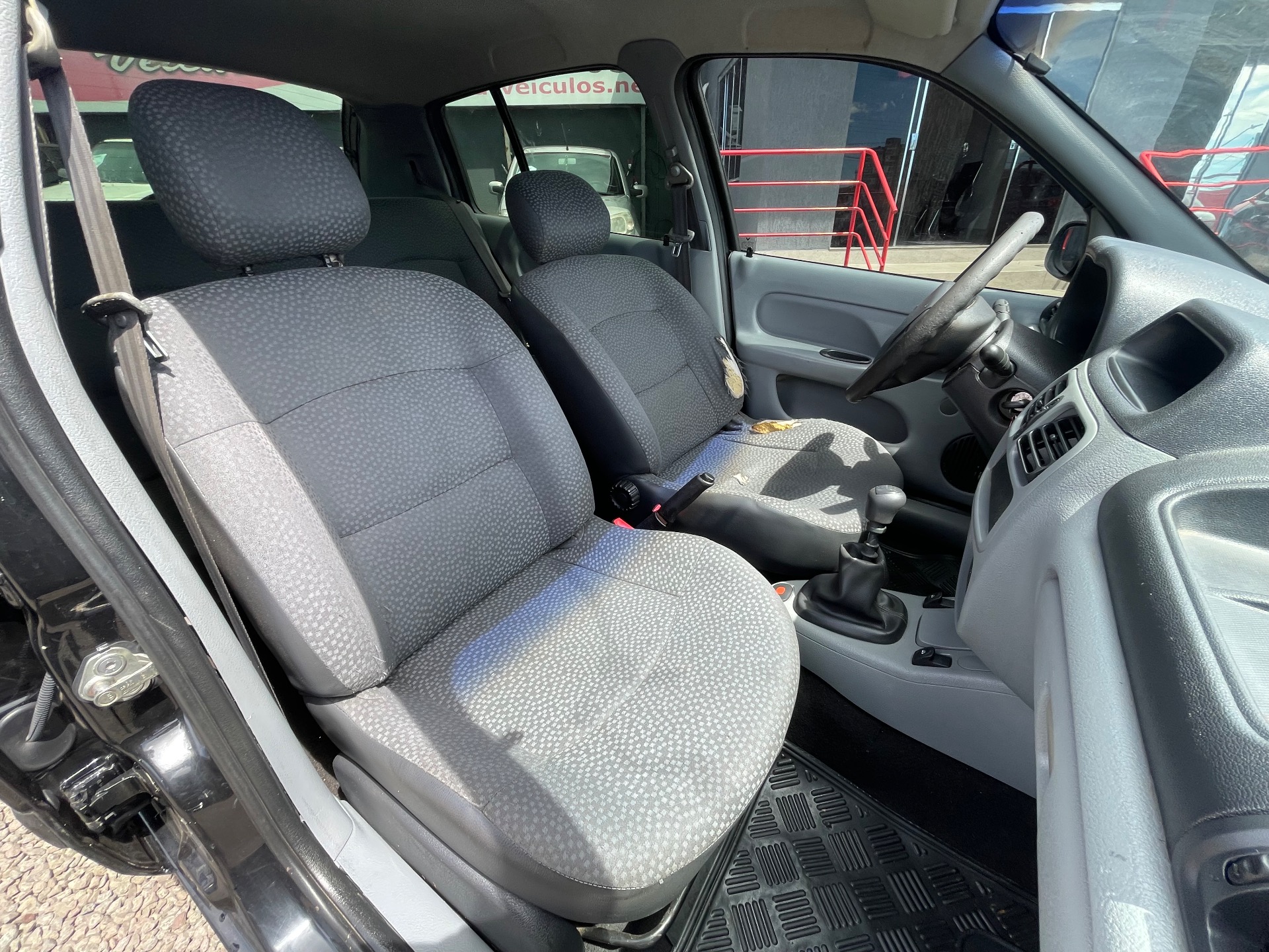 Renault Clio Hi Flex 1.0 16V 5P - foto 8