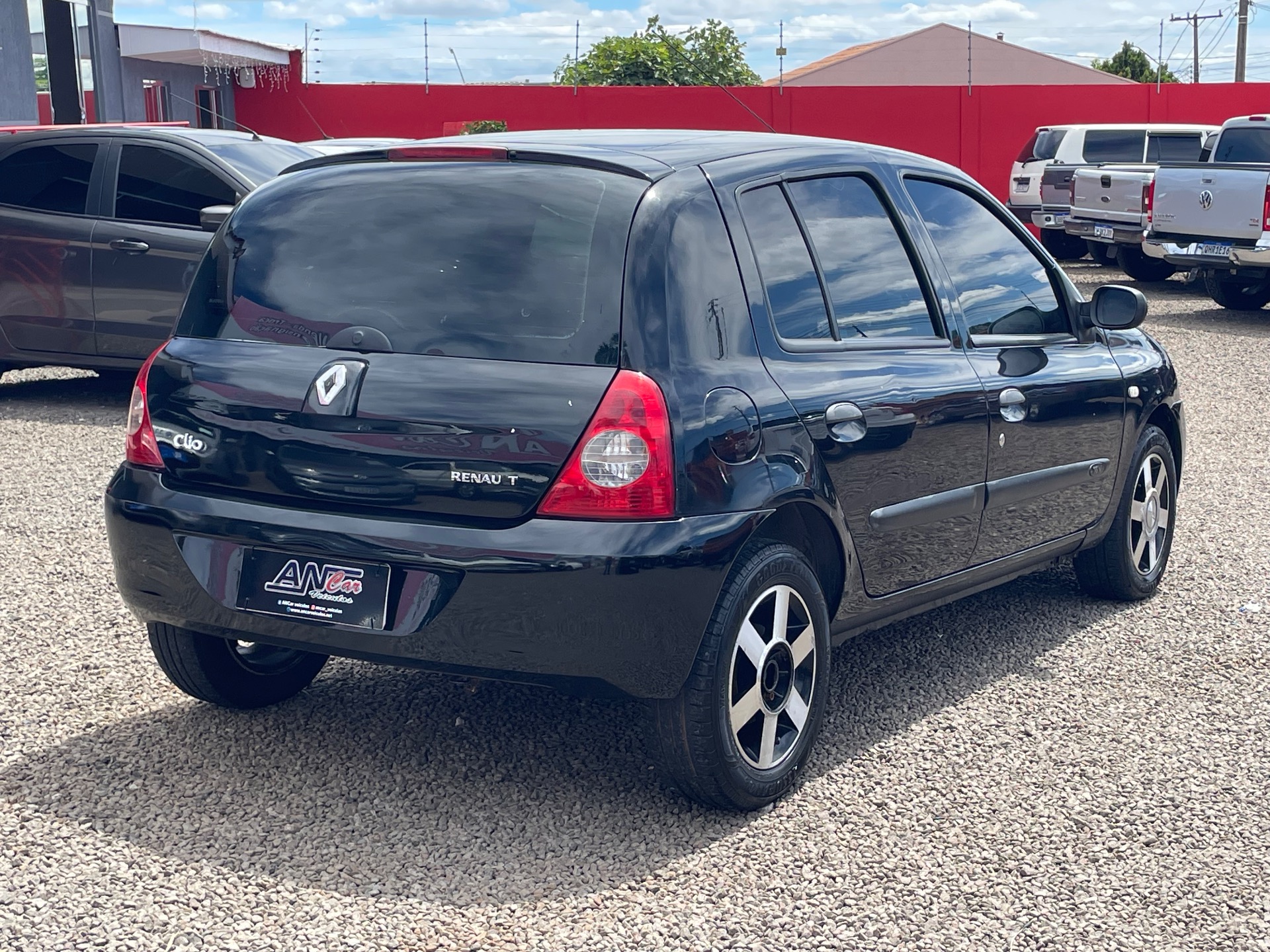 Renault Clio Hi Flex 1.0 16V 5P - foto 6