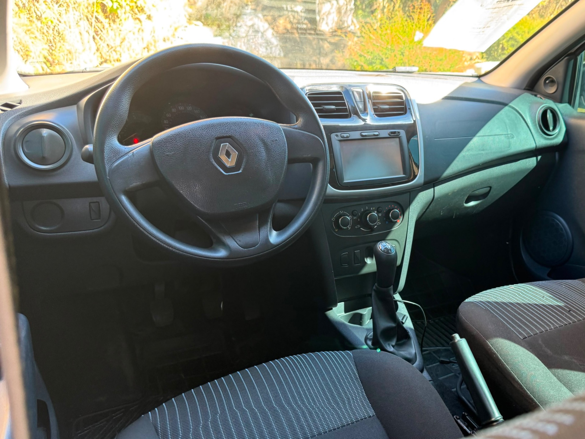 Renault Sandero Authentique Flex 1.0 12V 5P - foto 8