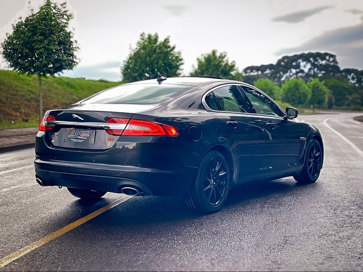 Jaguar XF 2.0 Turbo 16V 240cv Aut. - foto 6