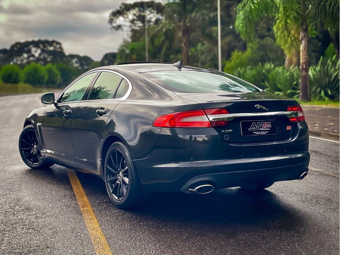 Jaguar XF 2.0 Turbo 16V 240cv Aut. - foto 4