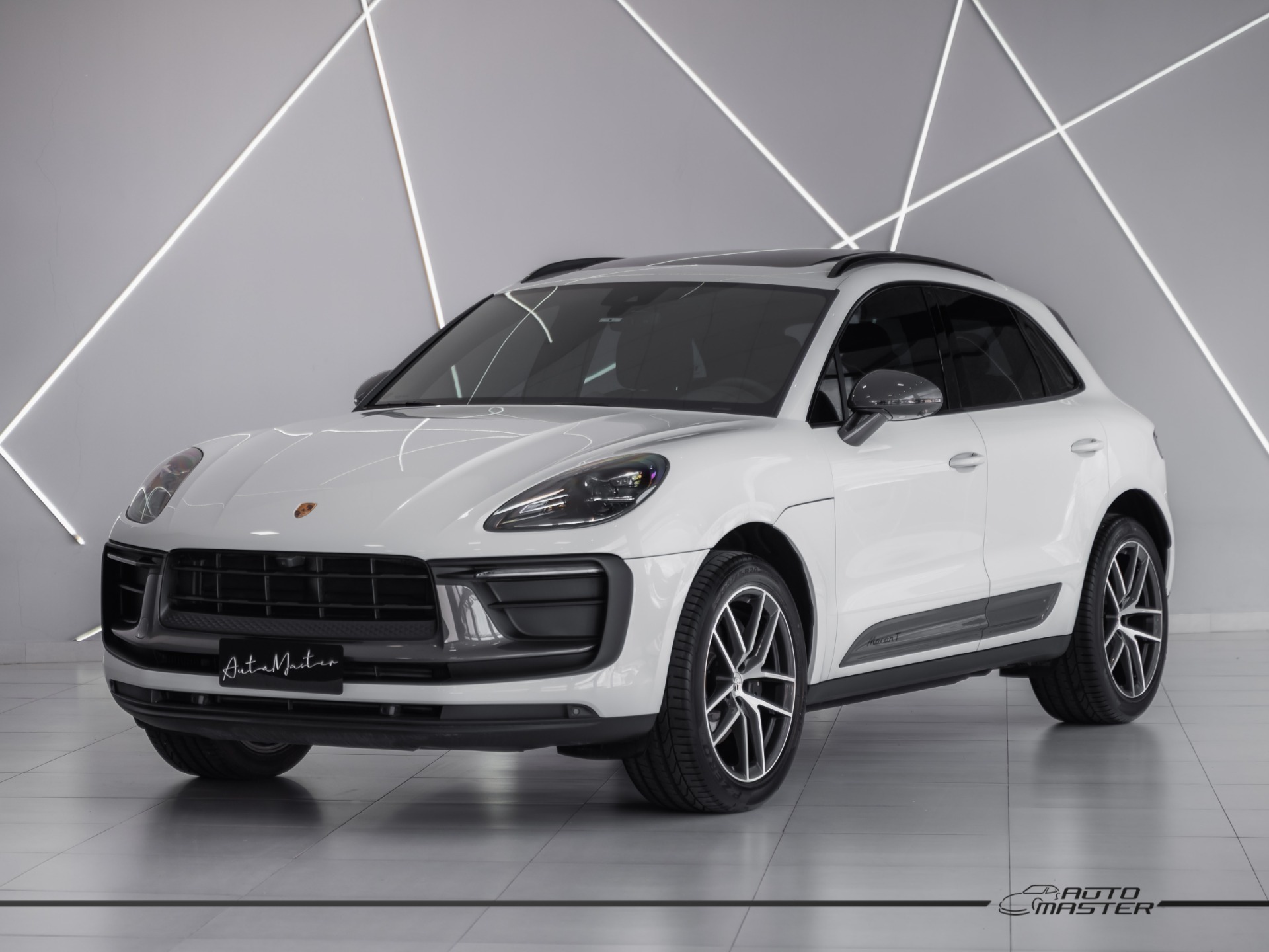 Porsche Macan 2025