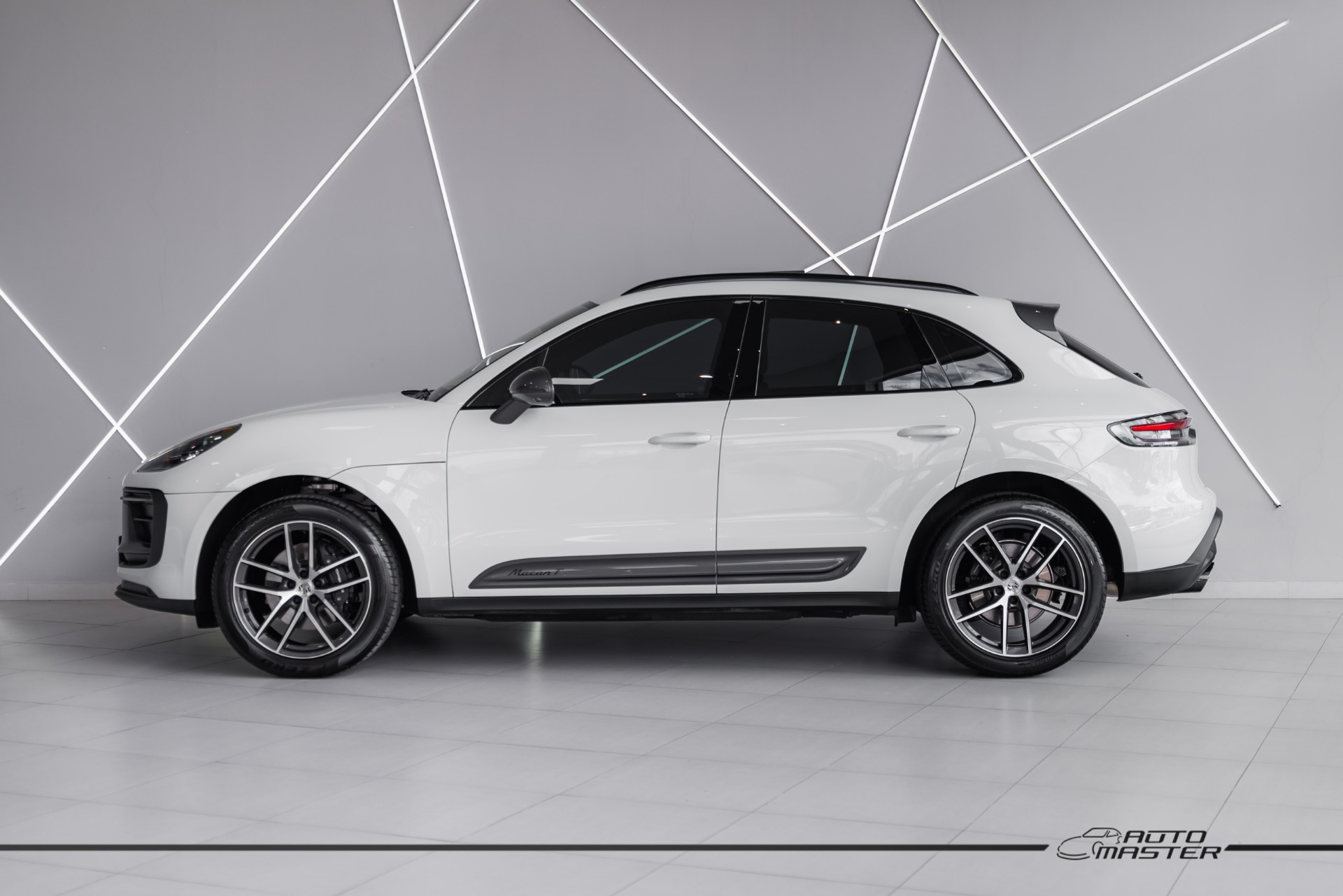 Porsche Macan 2025