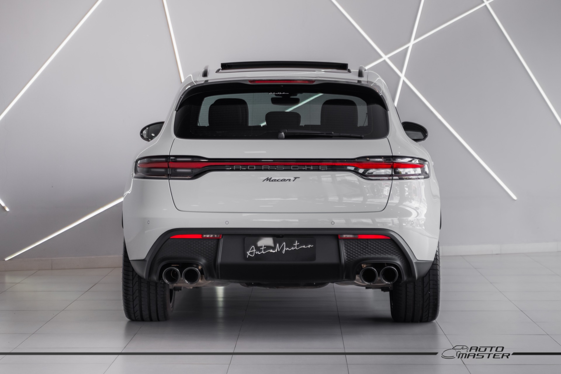 Porsche Macan 2025