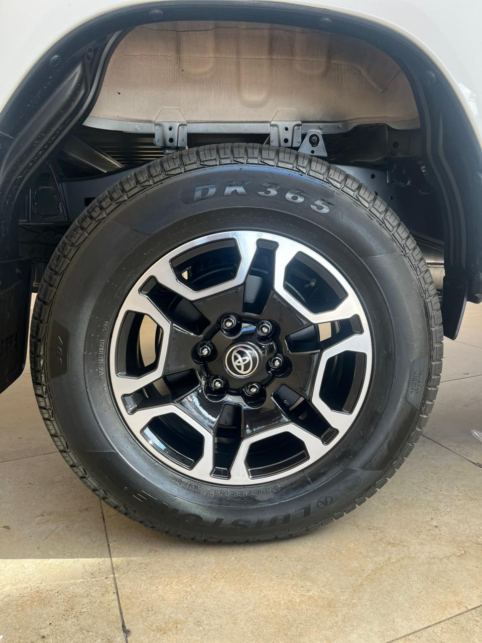Toyota Hilux Cd 4X4 2.8 Diesel Mec. - foto 14