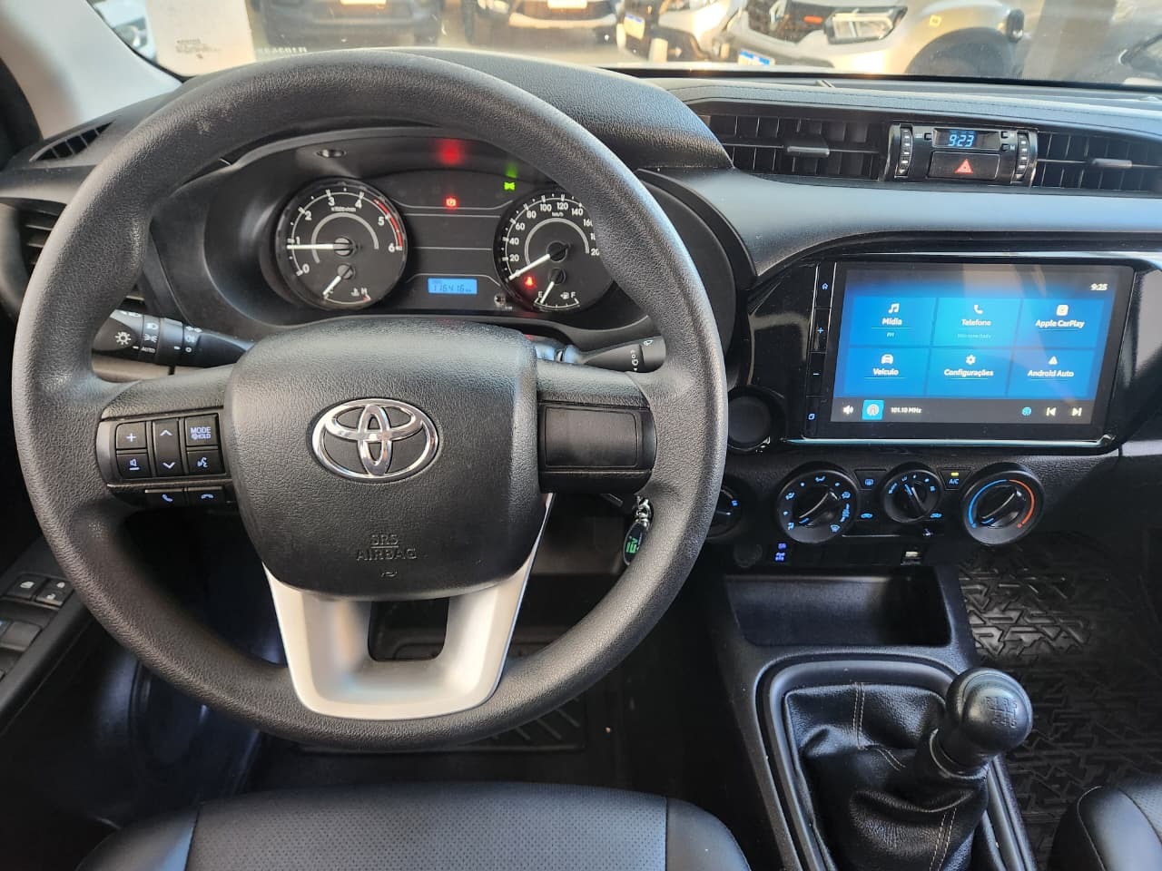 Toyota Hilux Cd 4X4 2.8 Diesel Mec. - foto 9