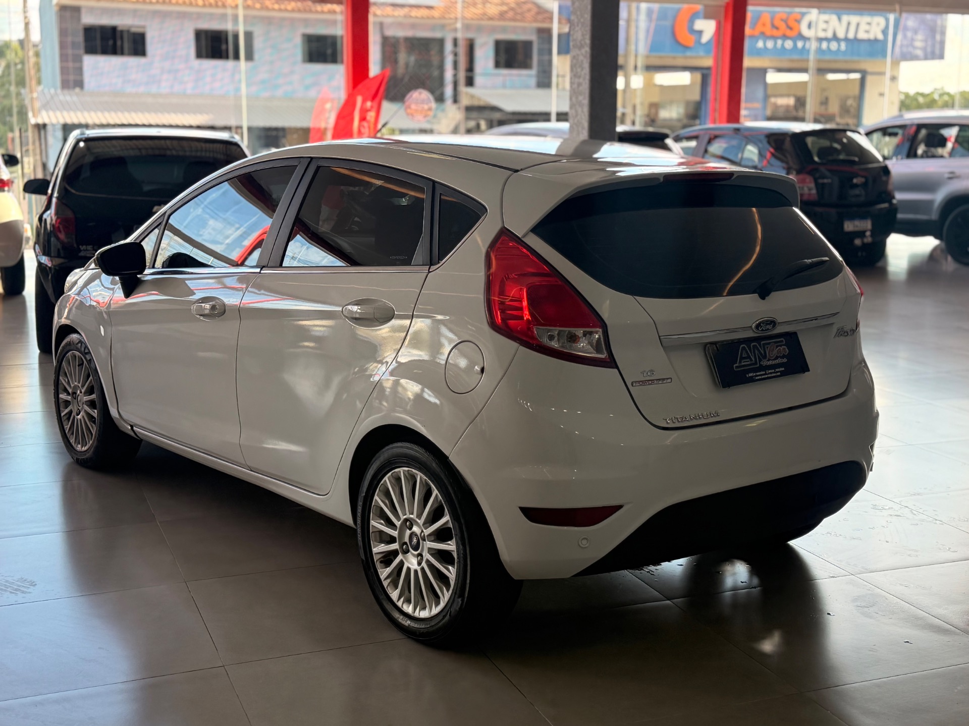 Ford Fiesta Tit. Tit.plus 1.6 16V Flex Aut. - foto 4