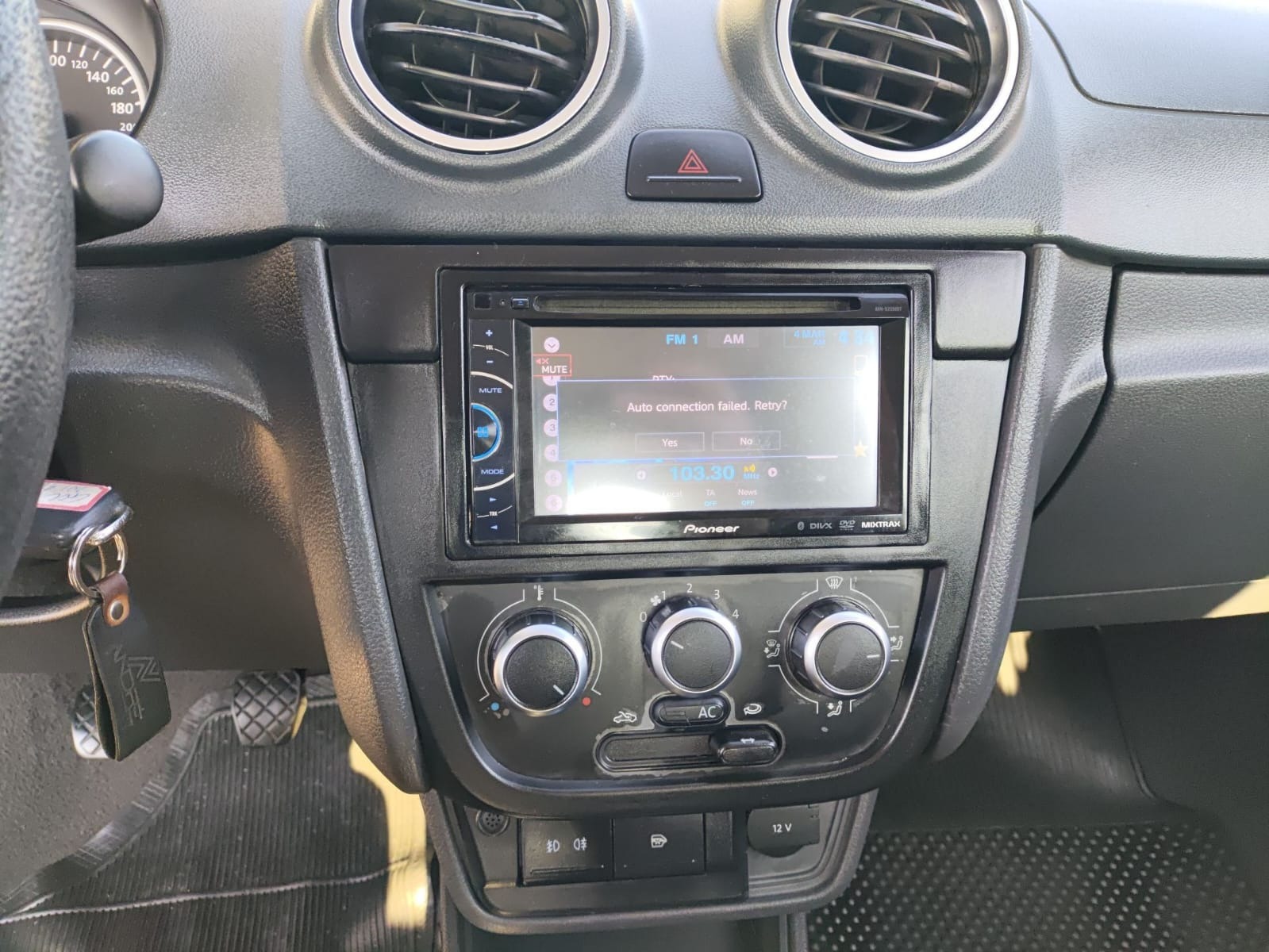 Volkswagen Gol (novo) 1.6 Power Highi T.flex 8V 4P - foto 9