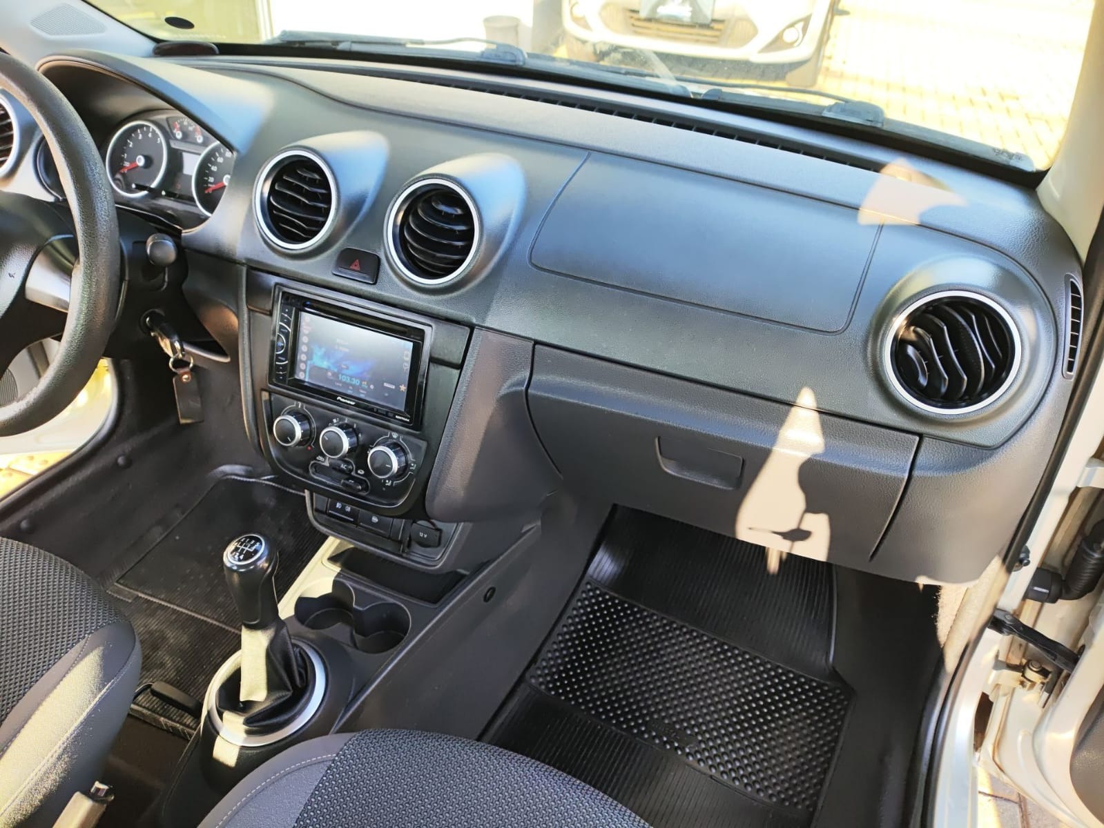Volkswagen Gol (novo) 1.6 Power Highi T.flex 8V 4P - foto 13
