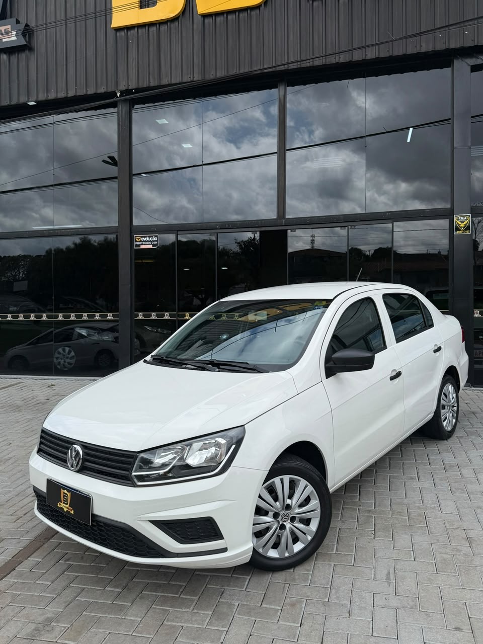 Volkswagen Voyage 2023 à venda