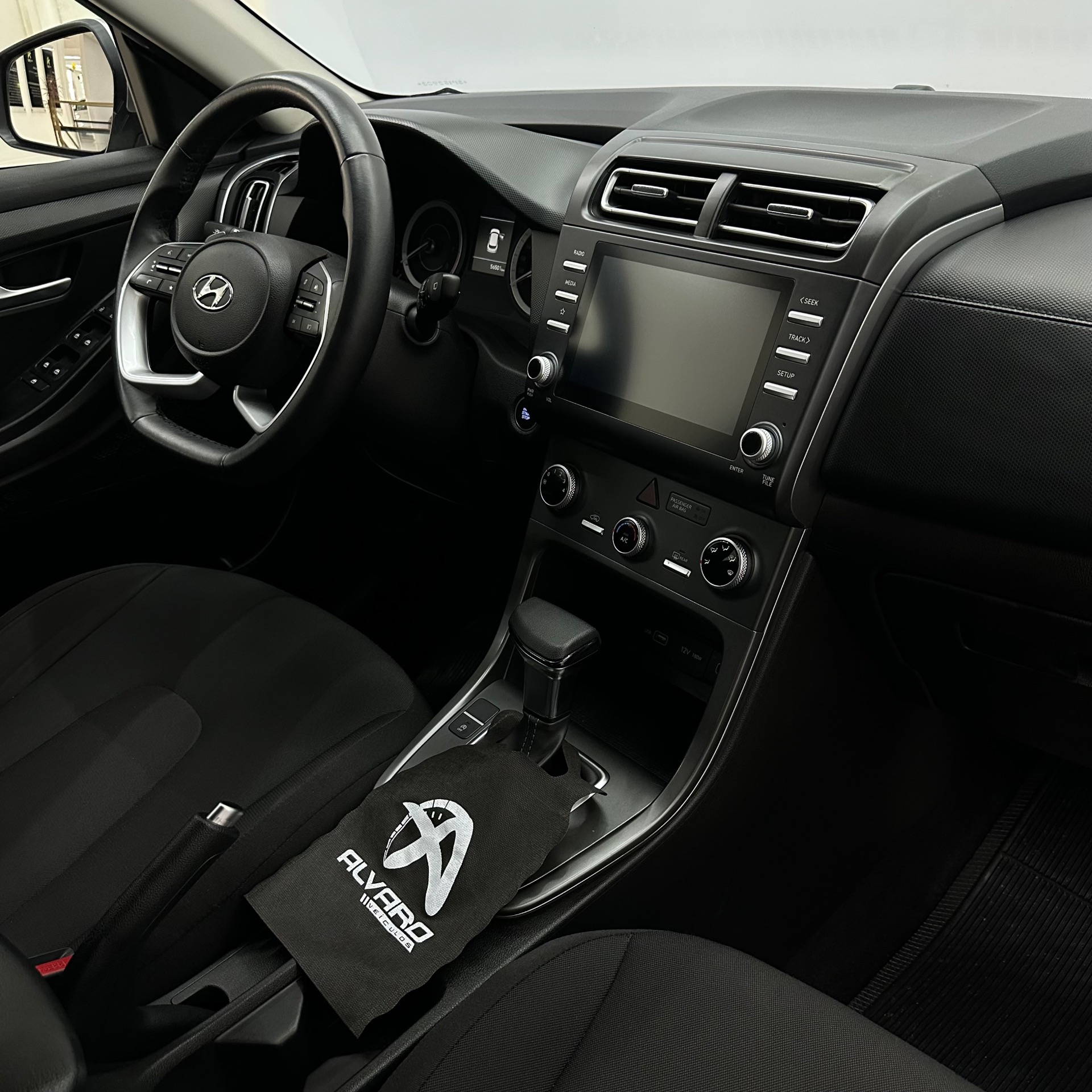 Hyundai Creta Comfort 1.0 Tb 12V Flex Aut. - foto 8