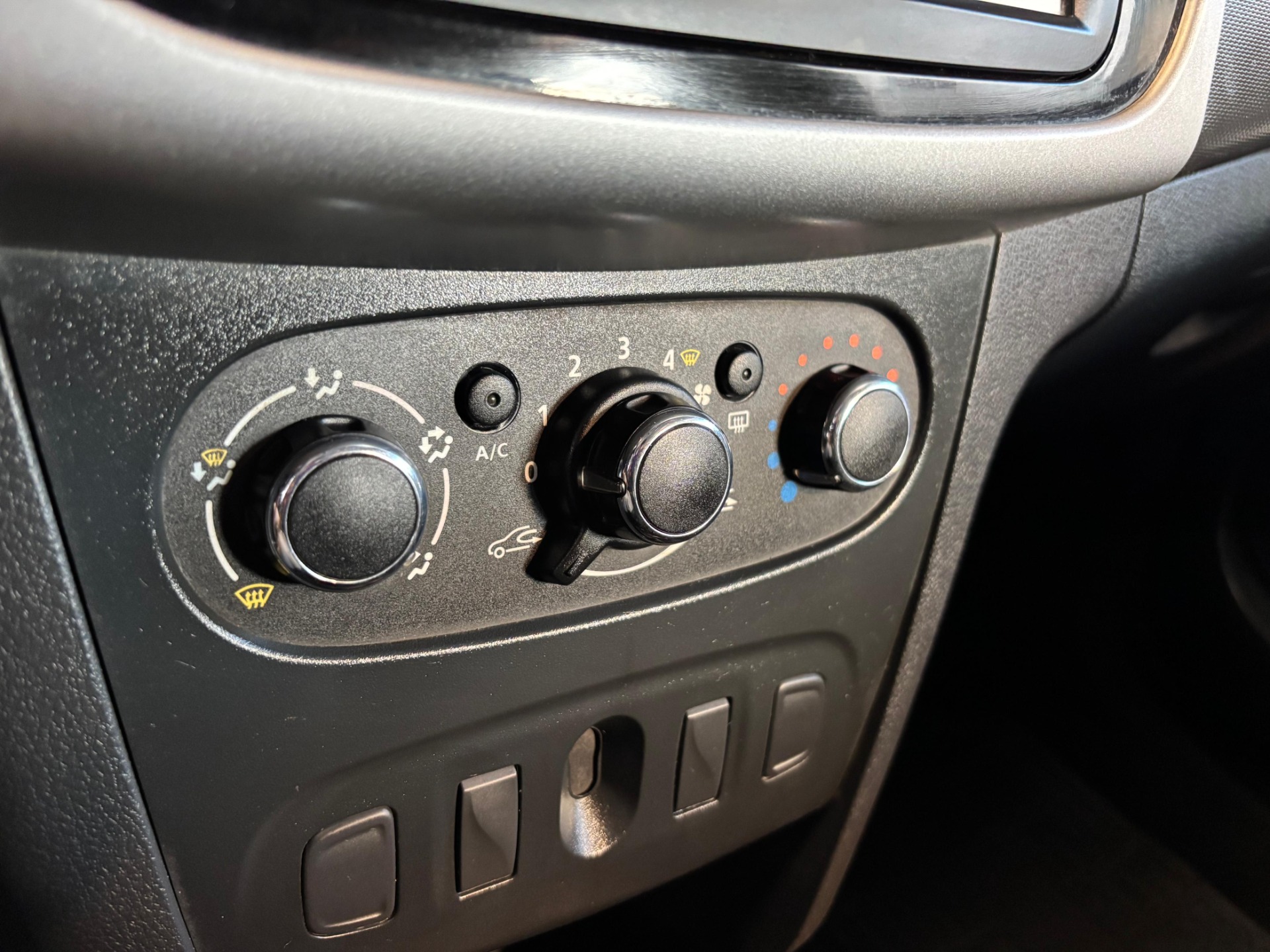 Renault Sandero Expression Flex 1.6 16V 5P - foto 11