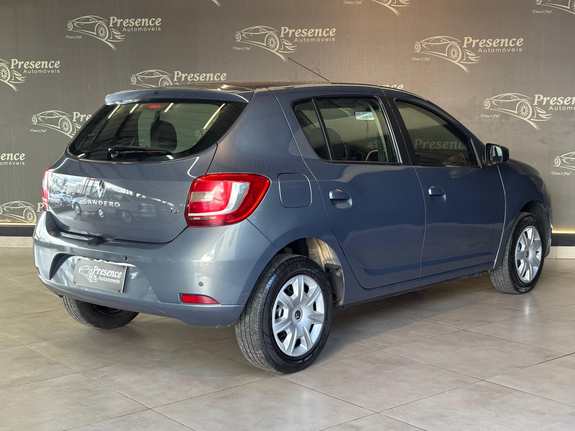Renault Sandero Expression Flex 1.6 16V 5P - foto 5