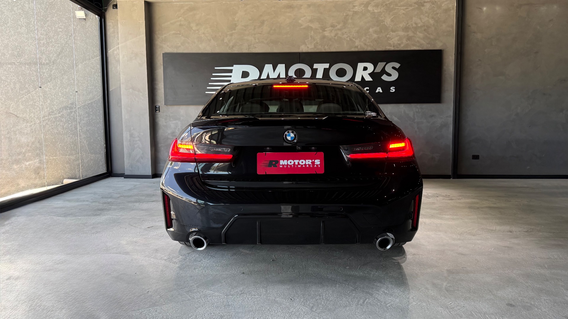 BMW 320i M Sport Flex - foto 3