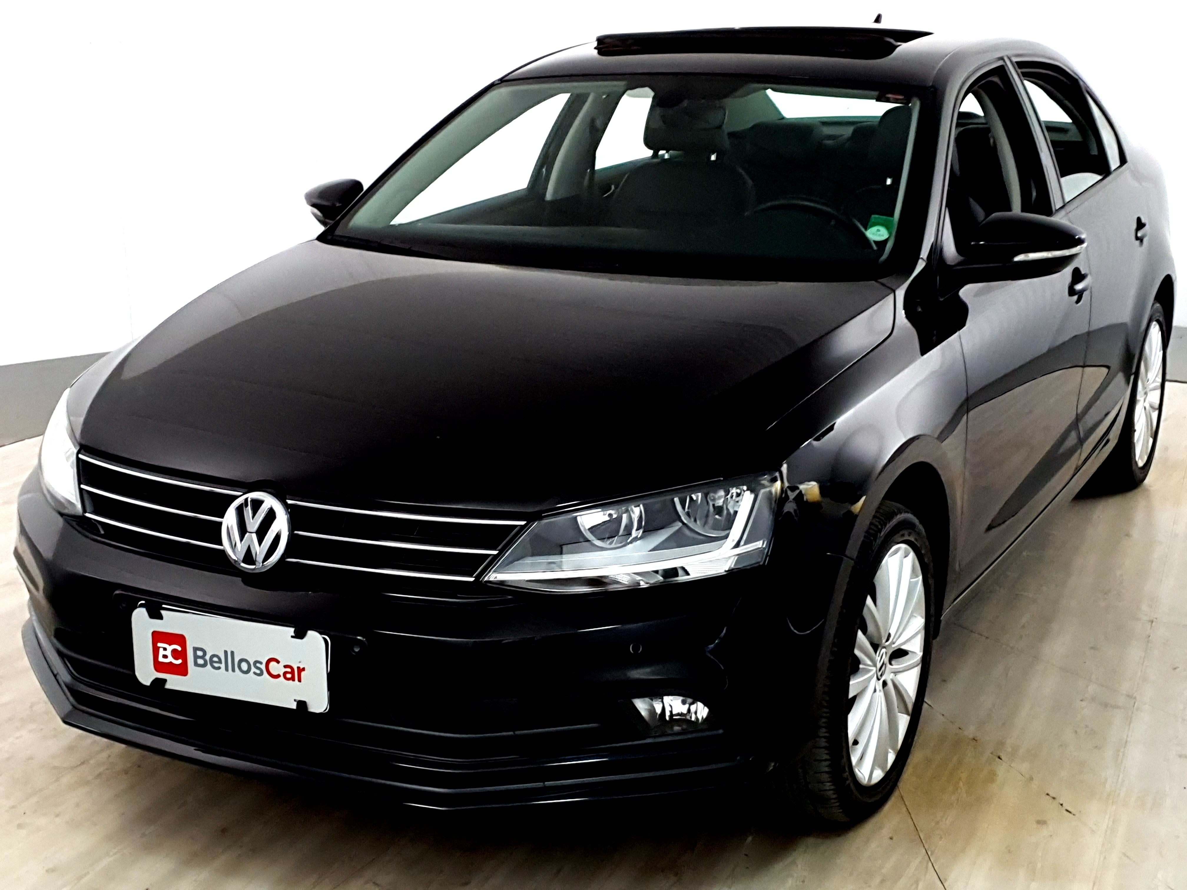 VolksWagen JETTA Comfortline 1.4 TSI 16V 4p Aut. Gasolina 4 portas