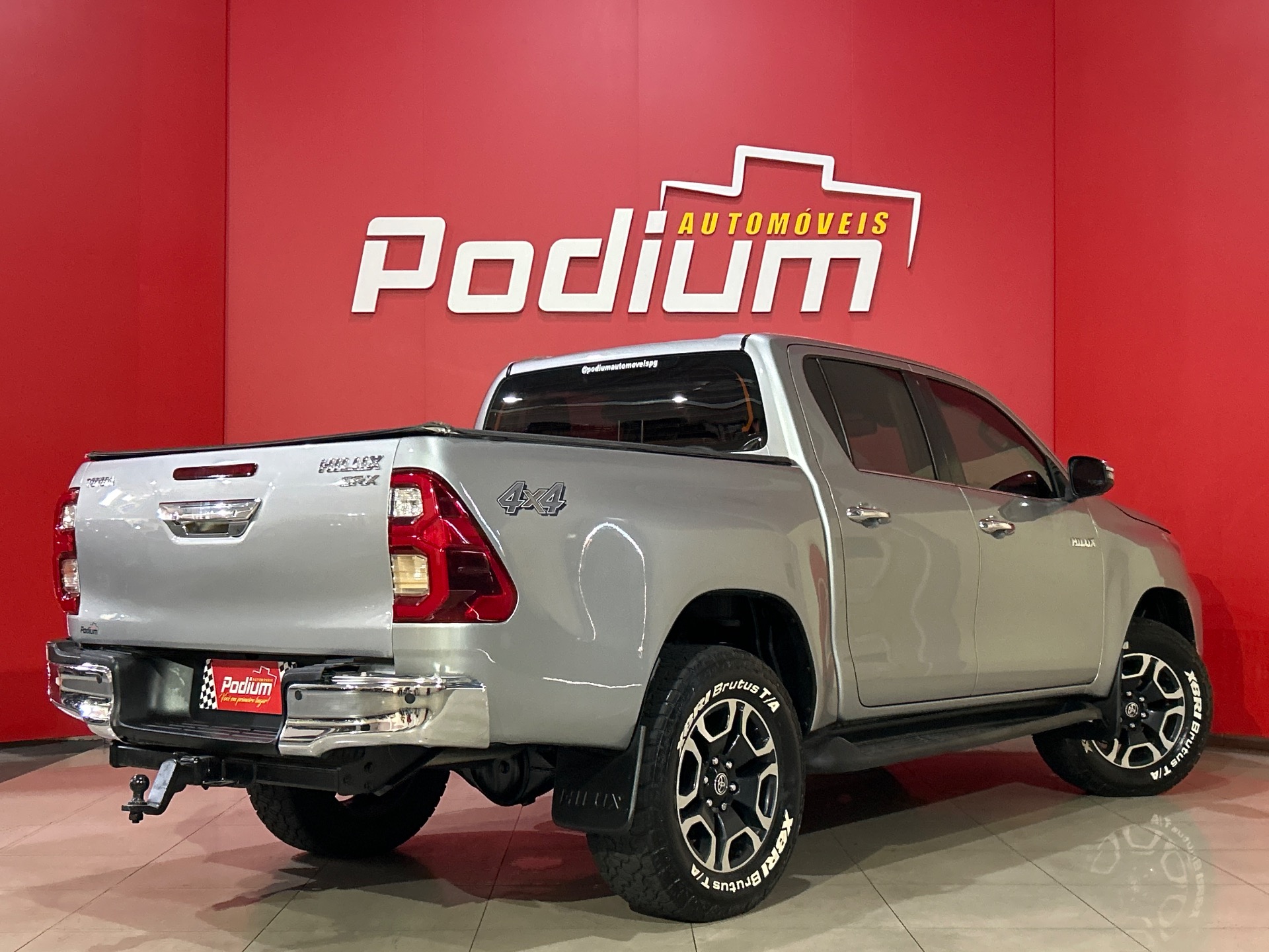 Toyota Hilux Cd Srx 4X4 2.8 TDI 16V Diesel Aut. - foto 3