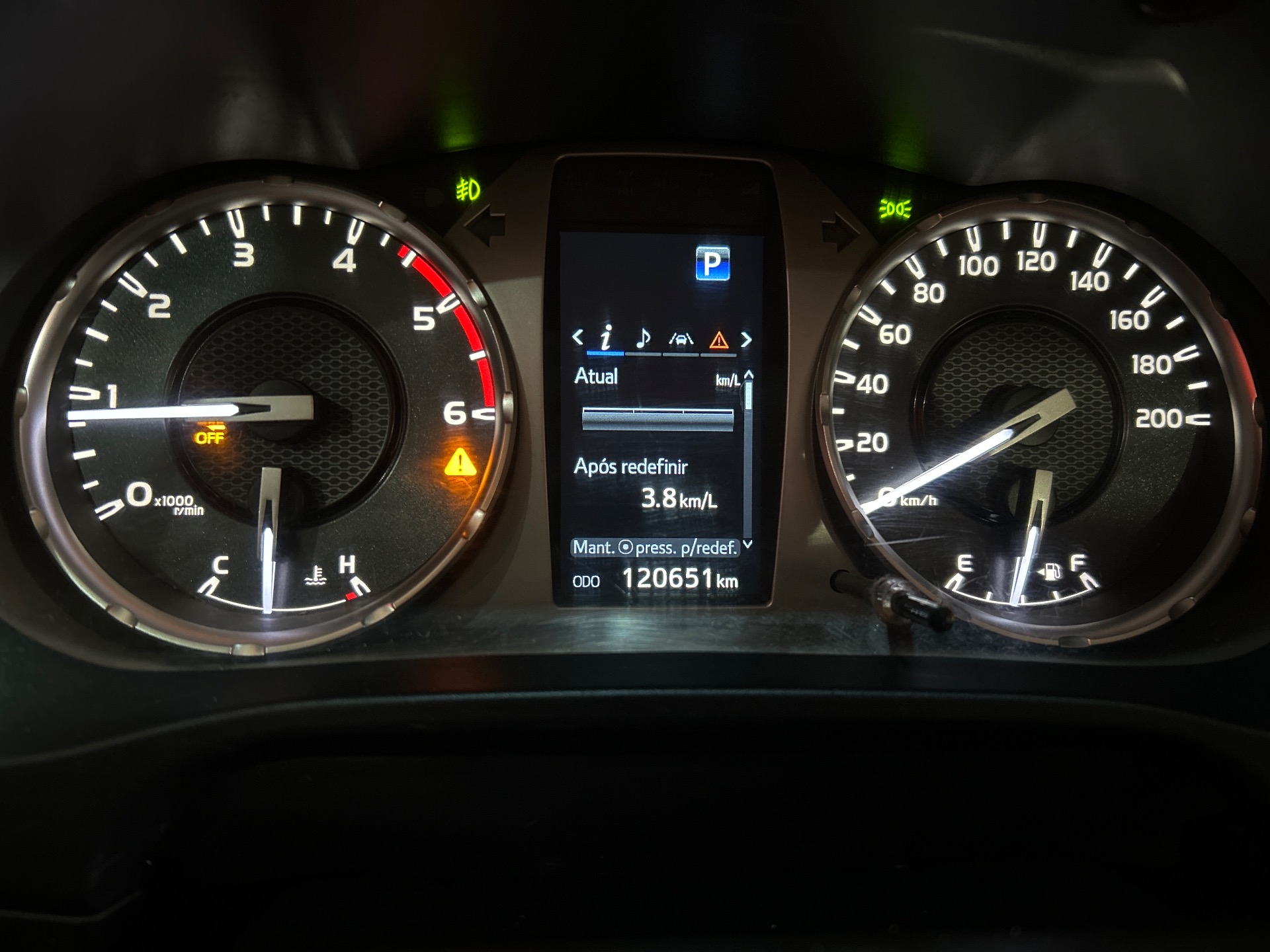 Toyota Hilux Cd Srx 4X4 2.8 TDI 16V Diesel Aut. - foto 6
