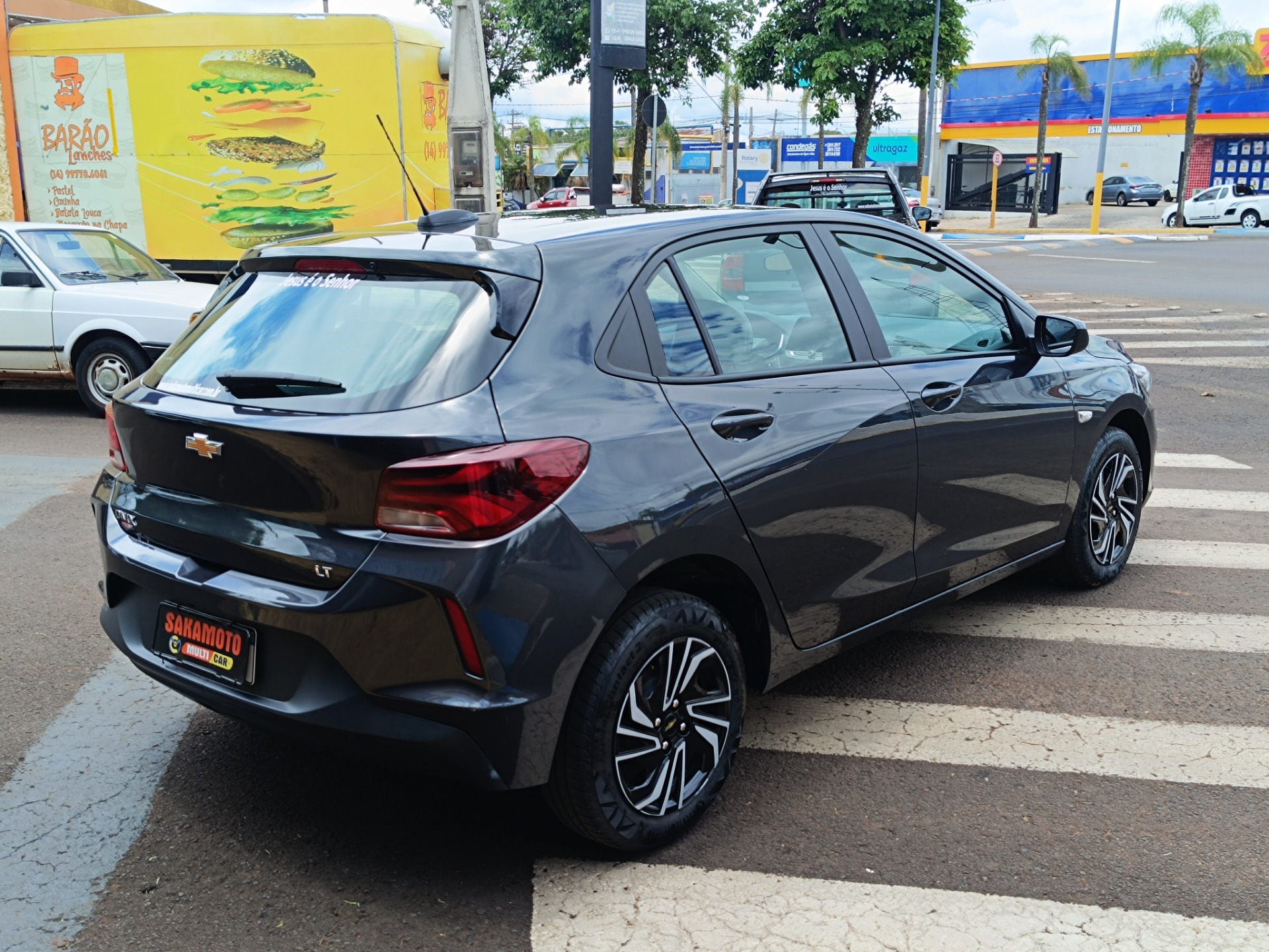 Chevrolet Onix Hatch LT 1.0 12V Flex 5P Mec. - foto 2