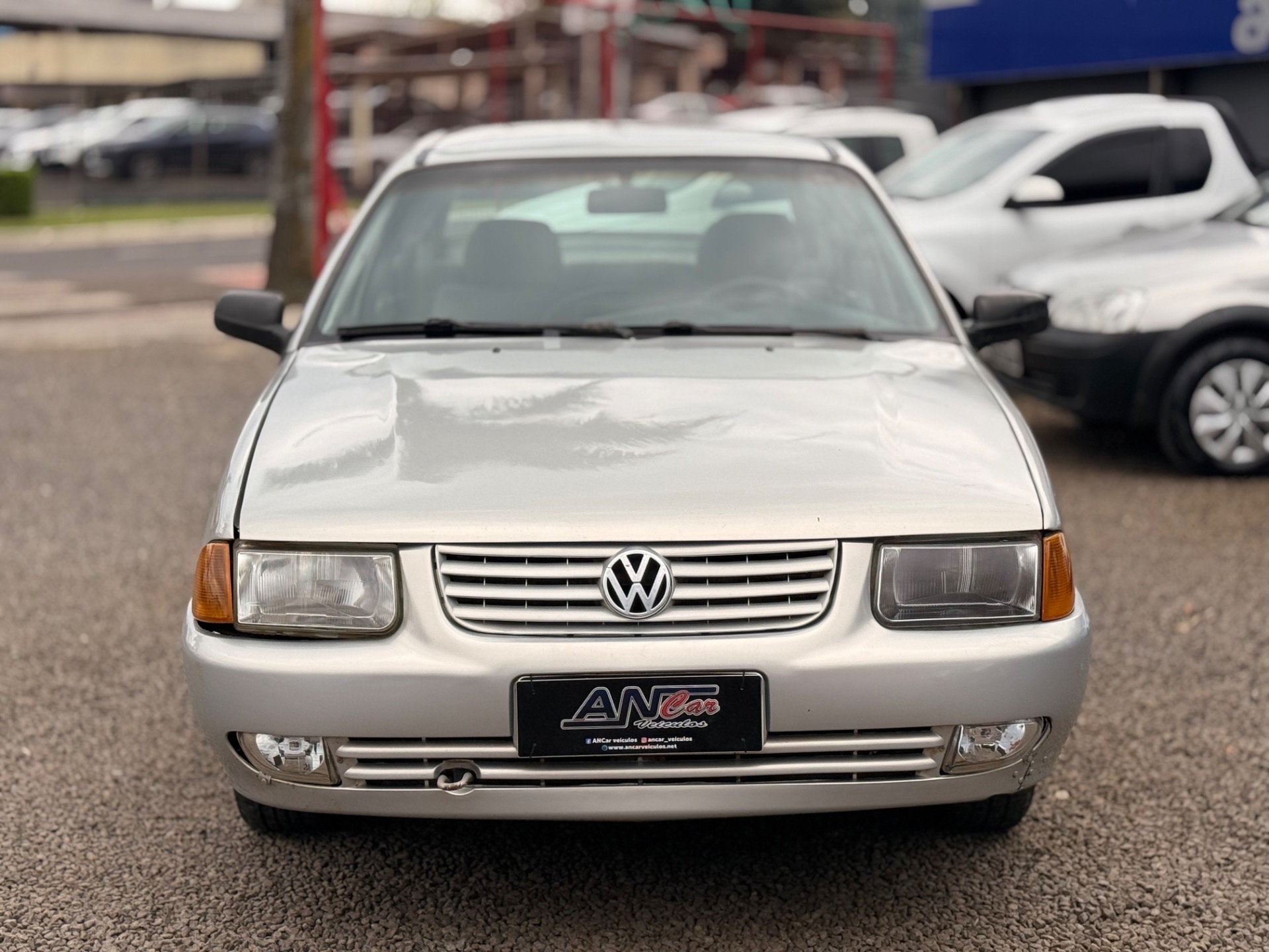 Volkswagen Santana 2.0 Mi 2P E 4P - foto 2